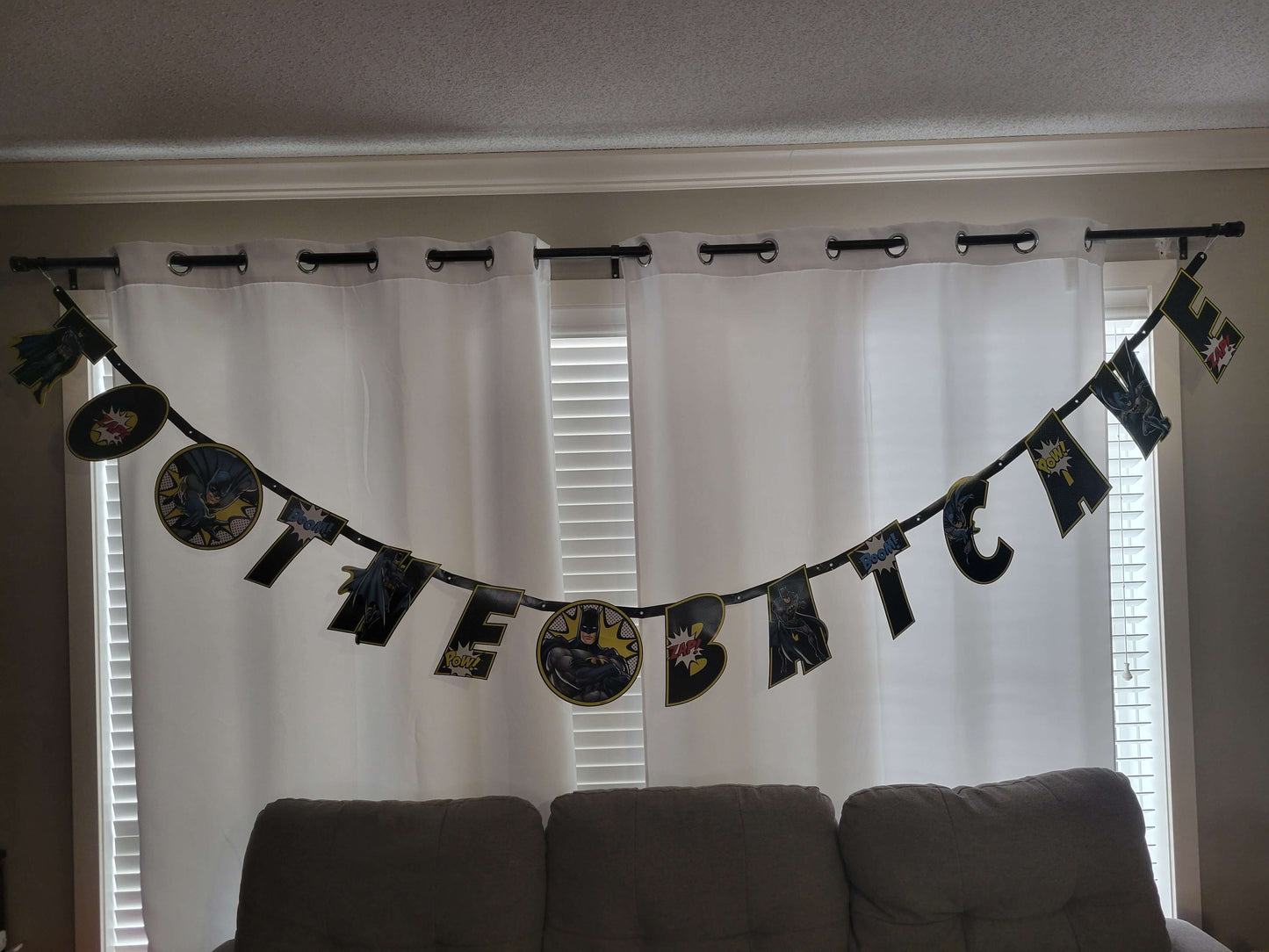 Superhero Party Decorations