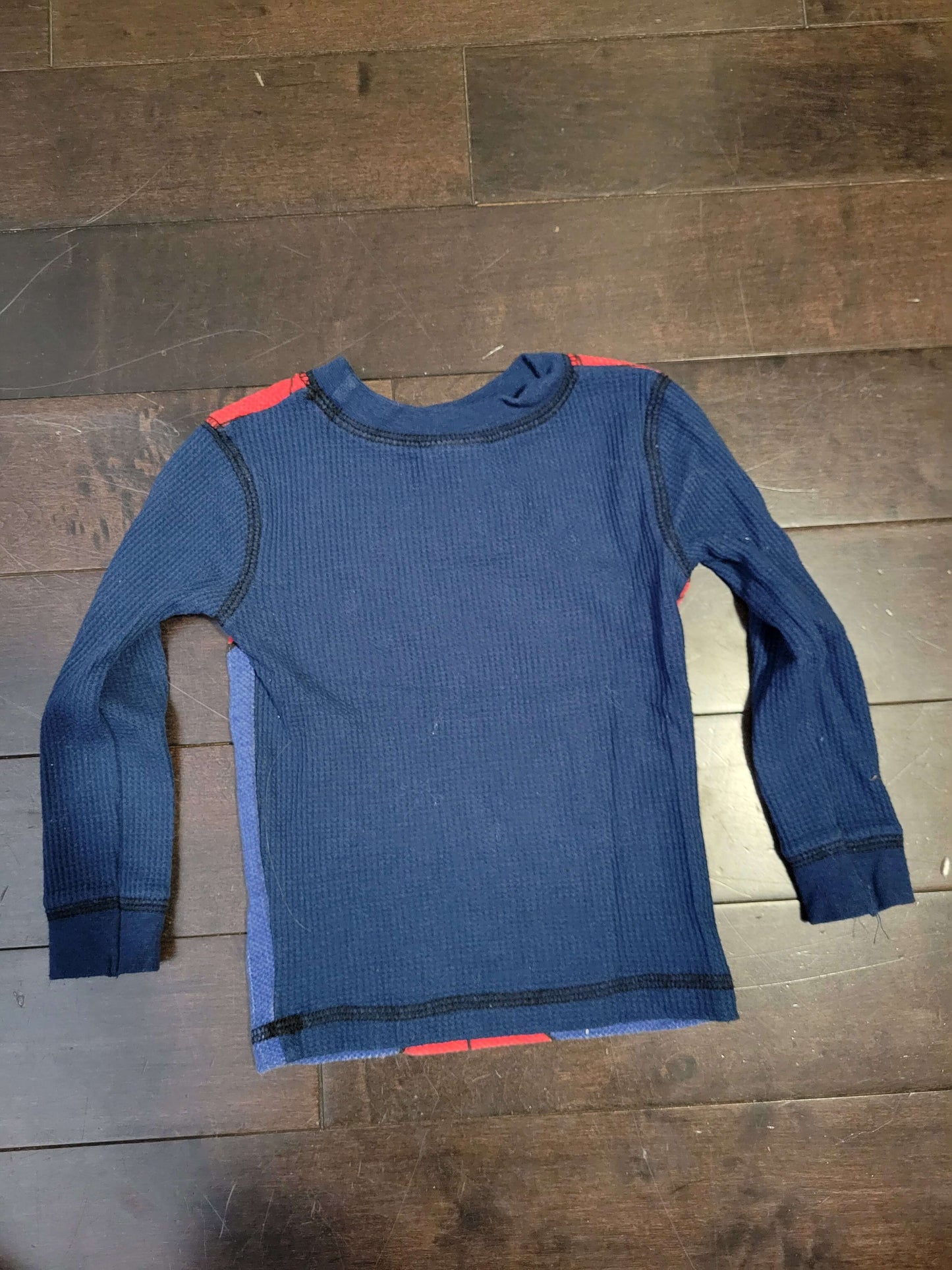 2 pairs of Pj's, 2T, Kids 2T