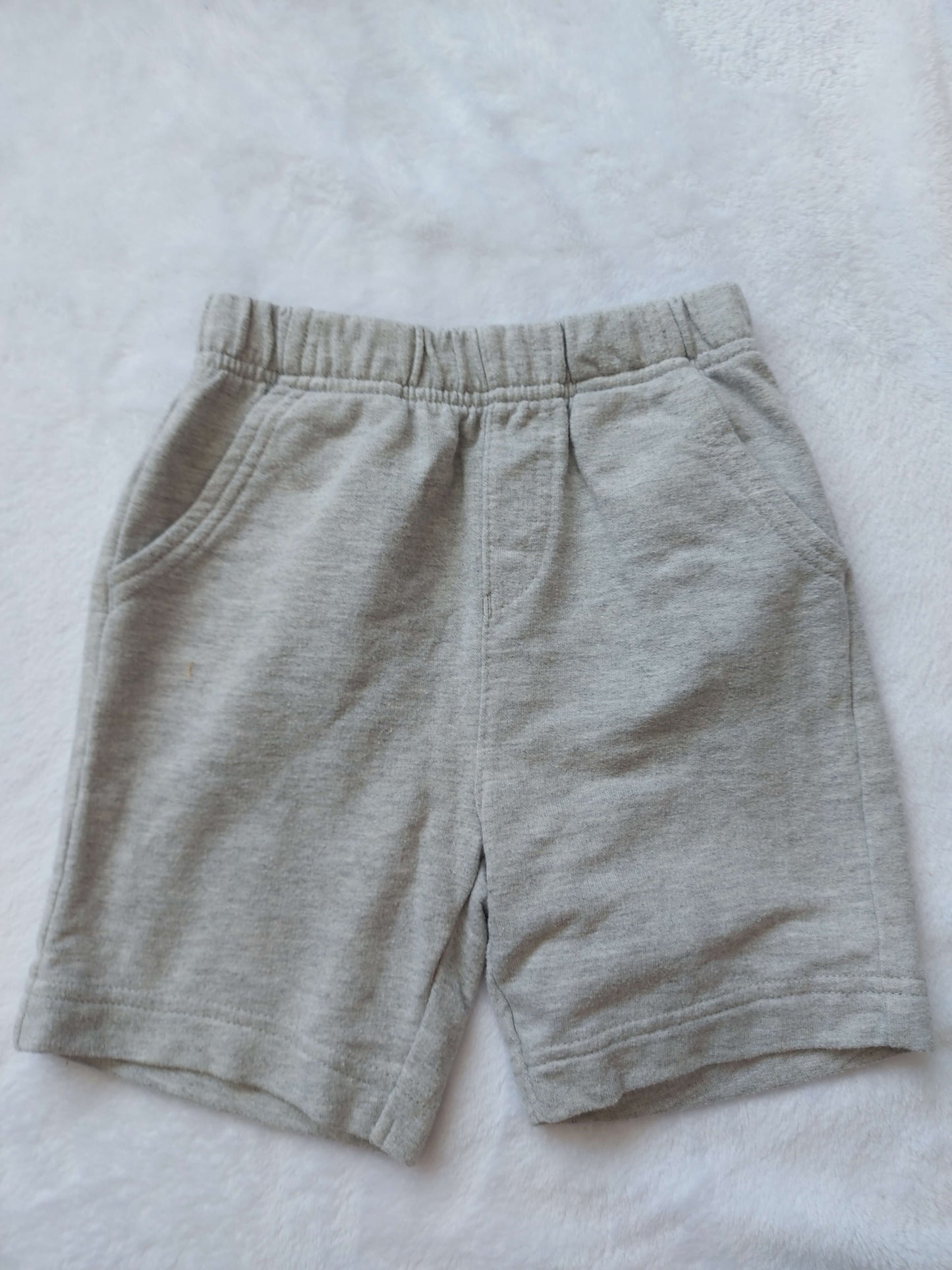 Bundle of 5 summer shorts size 4T, Kids 4/4T