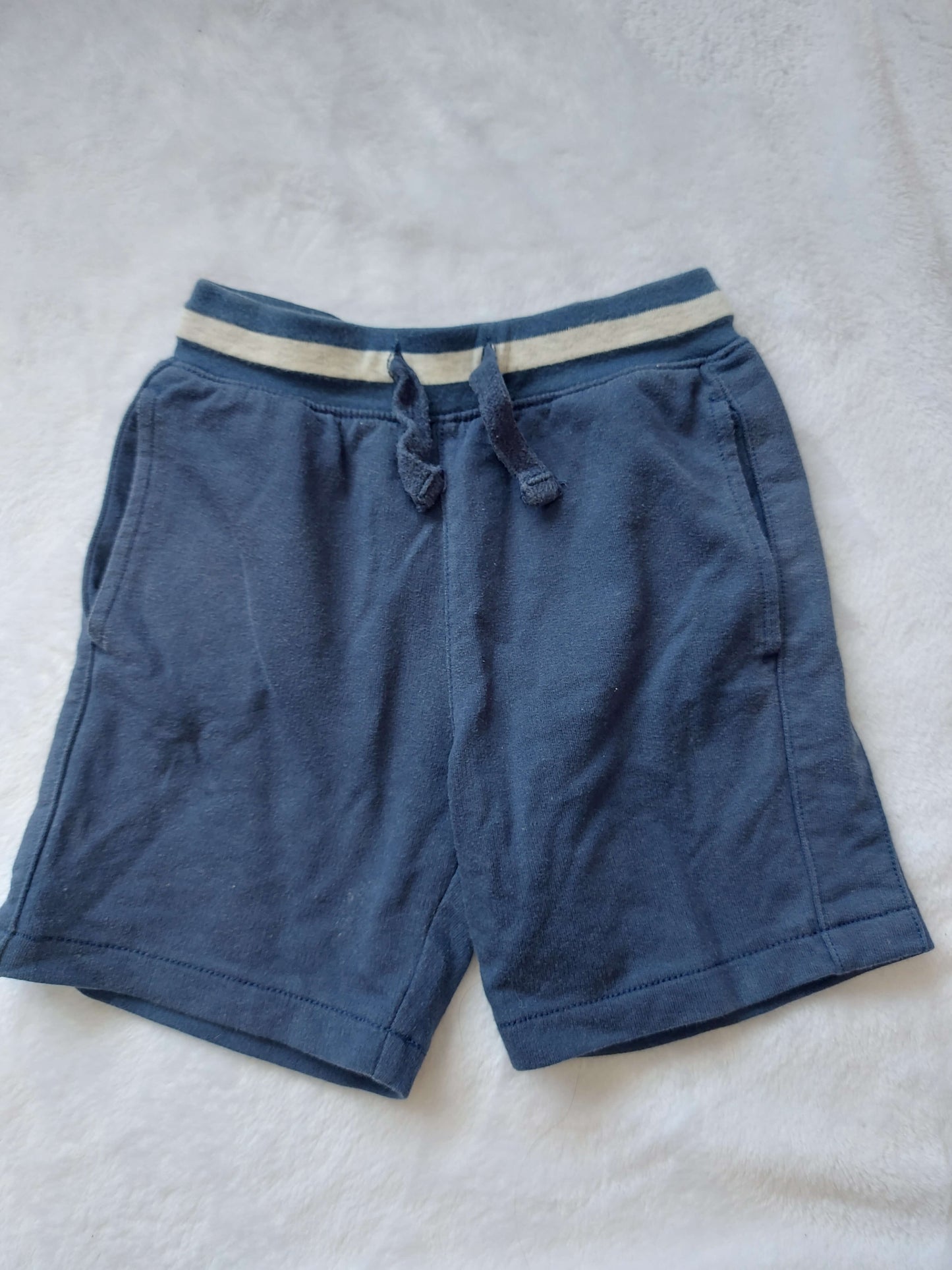 Bundle of 5 summer shorts size 4T, Kids 4/4T