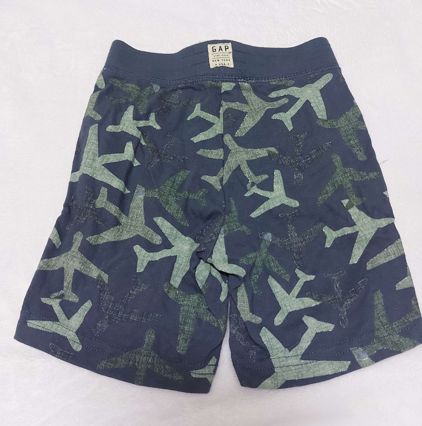 Bundle of 6 pairs of summer shorts, size 2T, Kids 2T