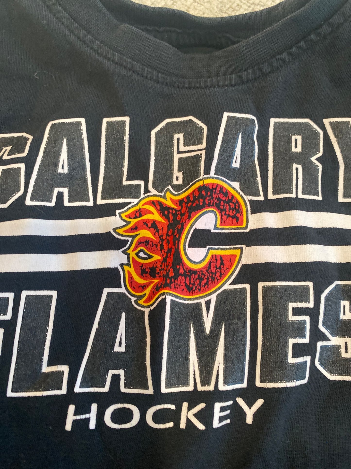 18 month Calgary Flames long sleeve , Kids 18 Month (12-18M)