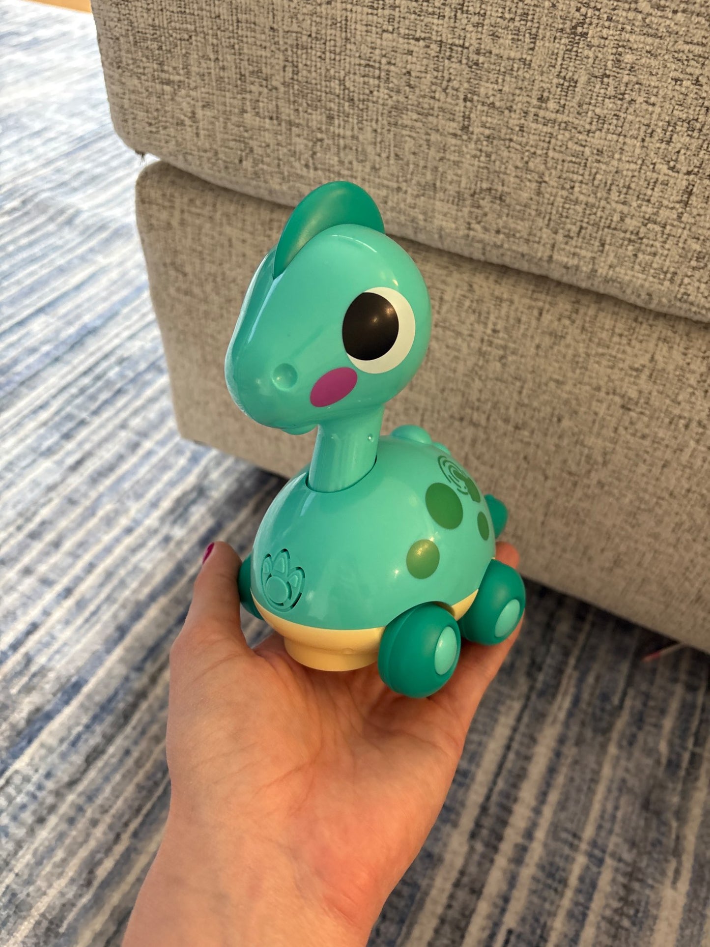 Motion detecting Dino toy