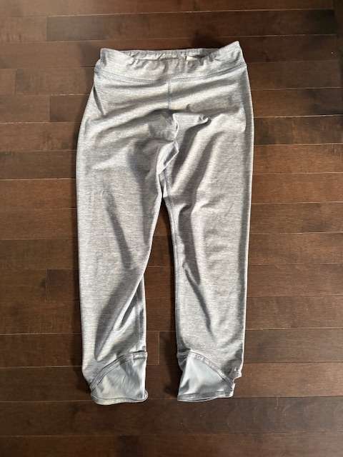 Light Grey Active Leggings. Old Navy. Size 14., Kids 14
