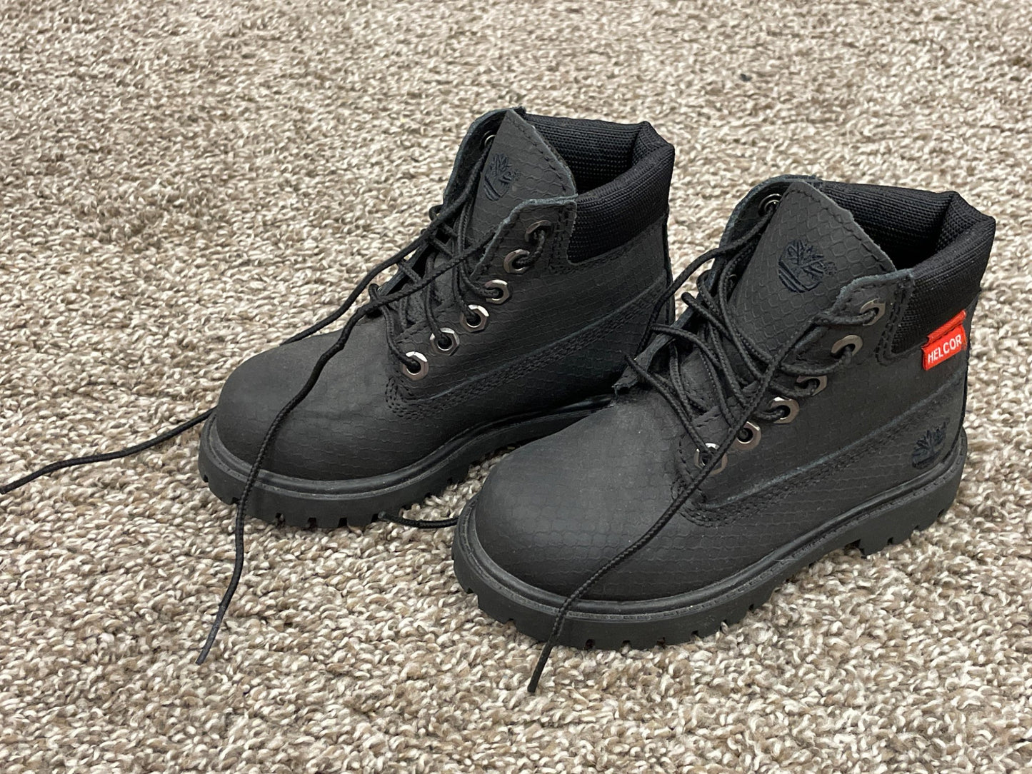 Boys Black Waterproof Timberland Boots, Size 9, Excellent Used Condition (EUC), Shoes 9 (Toddler:2-4yr)