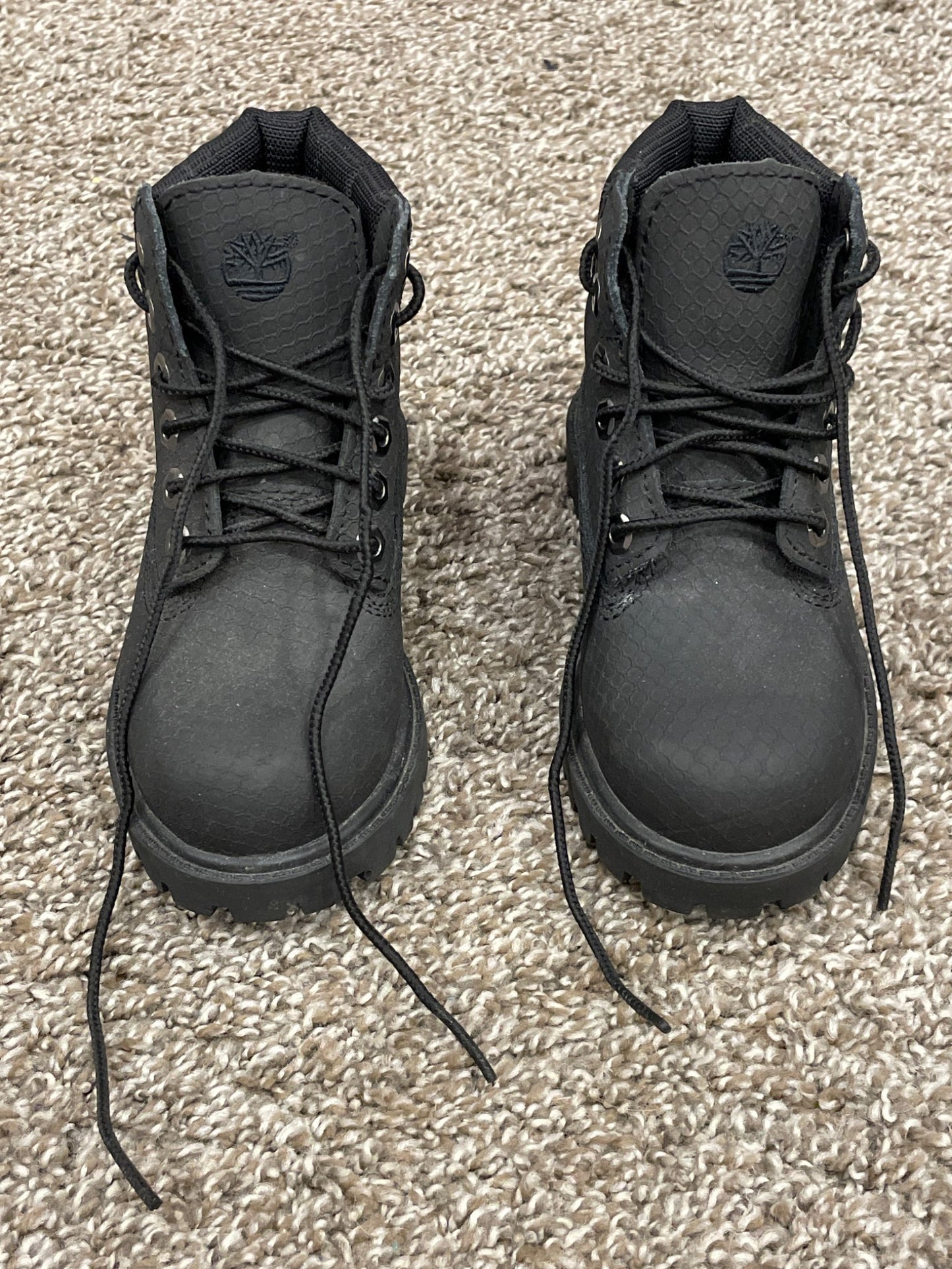 Boys Black Waterproof Timberland Boots, Size 9, Excellent Used Condition (EUC), Shoes 9 (Toddler:2-4yr)