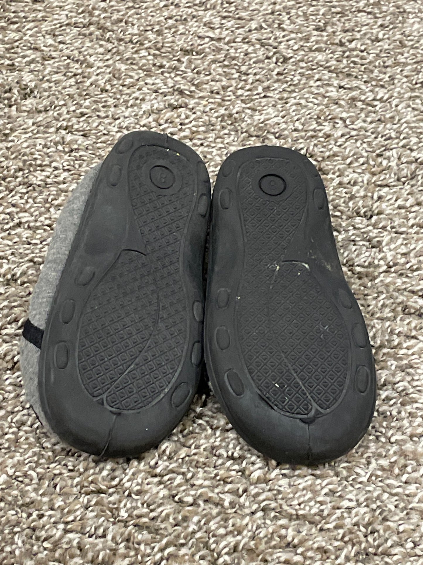Boys Construction Slippers, size 8, Very Good Used Condition (VGUC), Shoes 8 (Toddler:2-4yr)