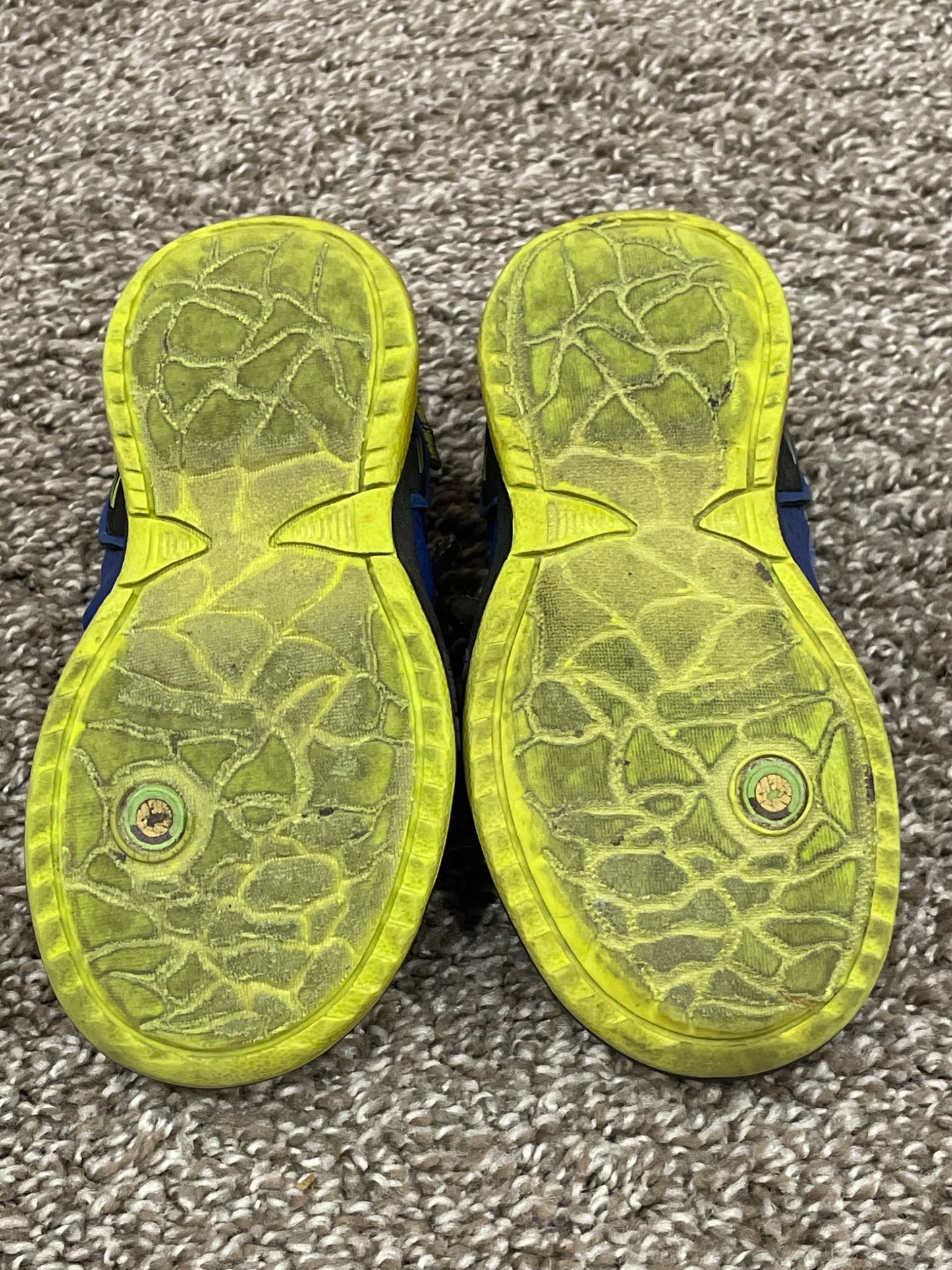 Boys Jambu Water Ready Sandals, Size 8, Very Good Used Condition (VGUC) , Shoes 8 (Toddler:2-4yr)