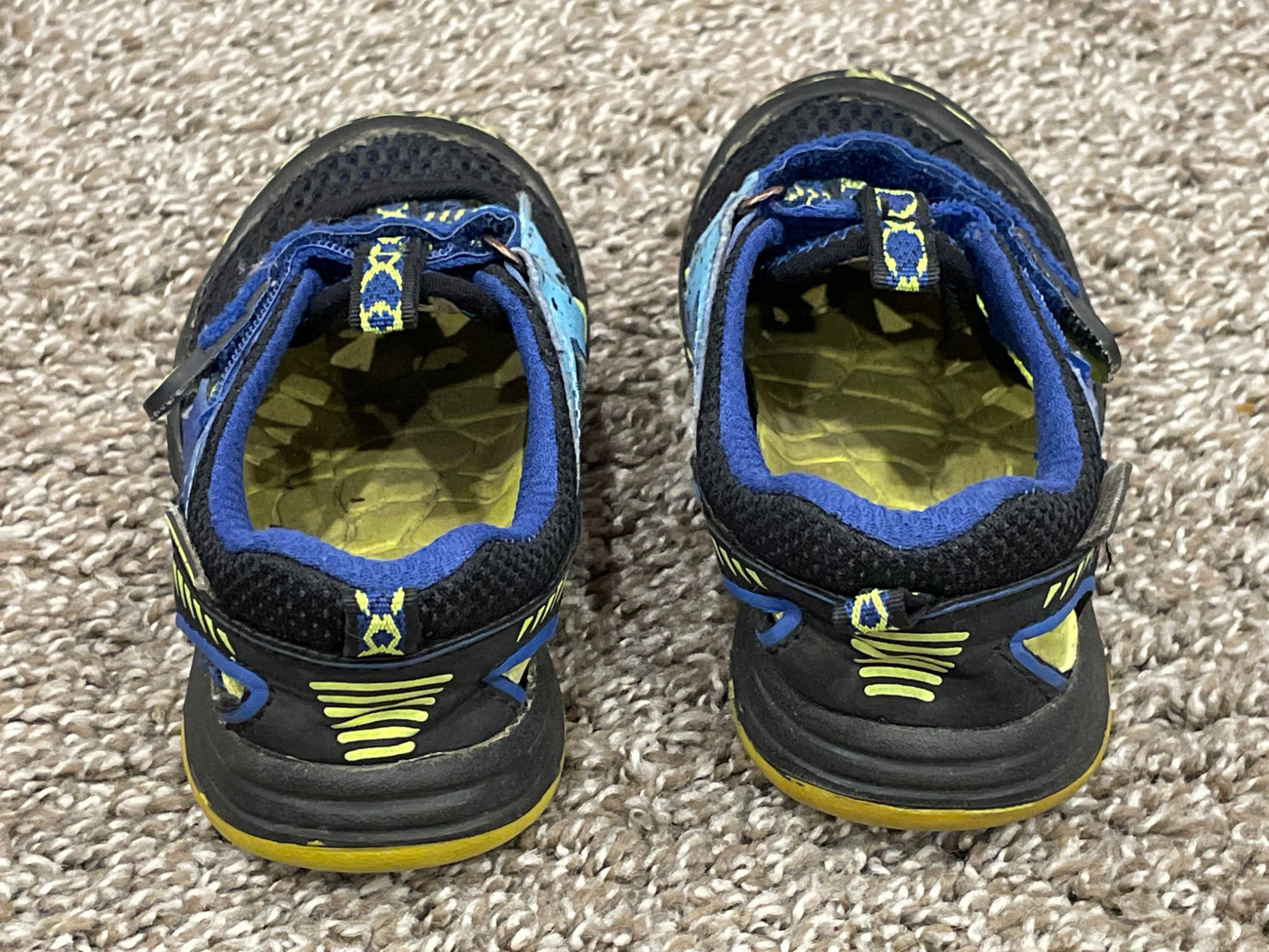 Boys Jambu Water Ready Sandals, Size 8, Very Good Used Condition (VGUC) , Shoes 8 (Toddler:2-4yr)
