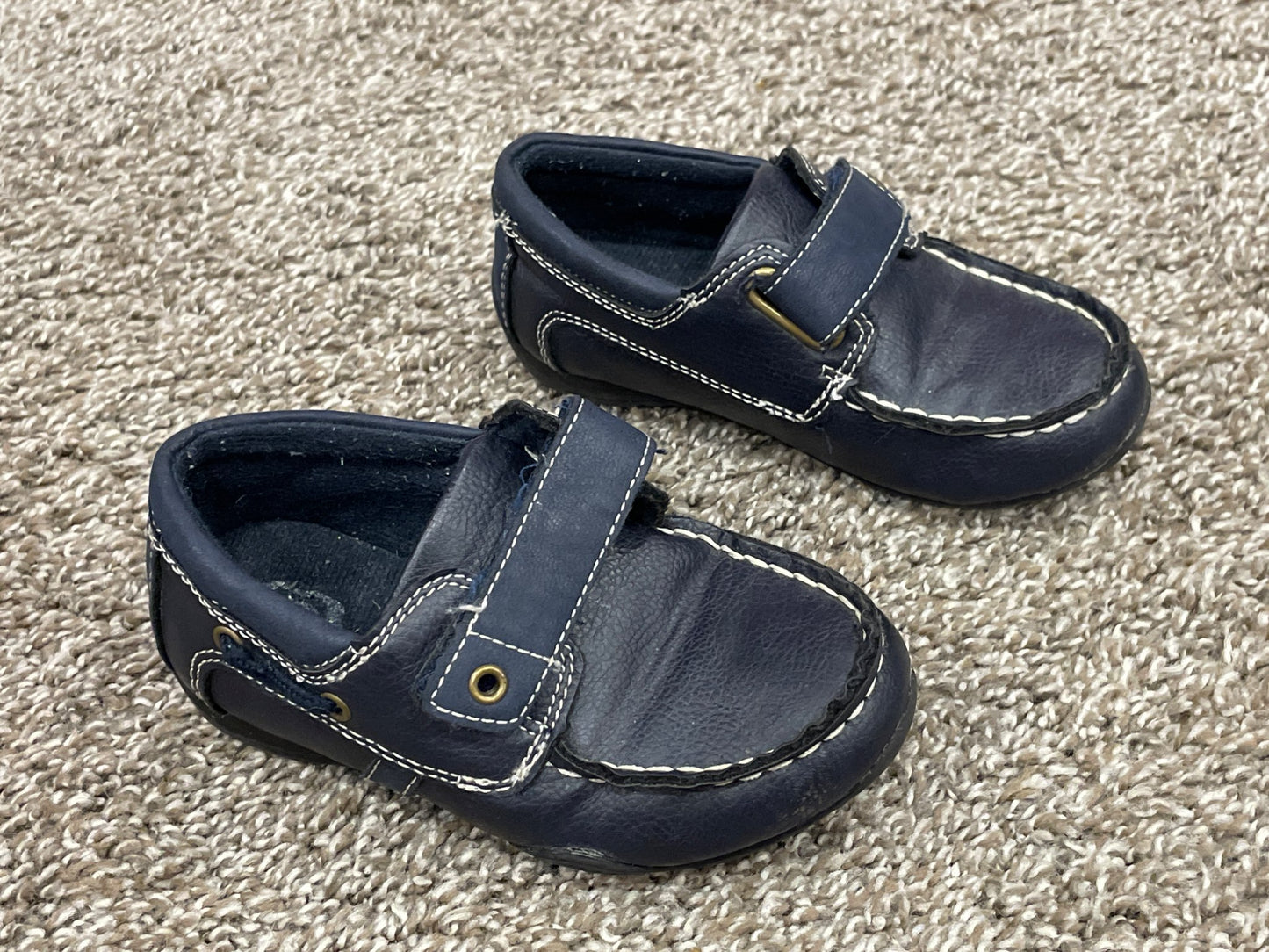 Boys Navy Blue Loafers from The Children’s Place, Size 9, Very Good Used Condition (VGUC), Shoes 9 (Toddler:2-4yr)