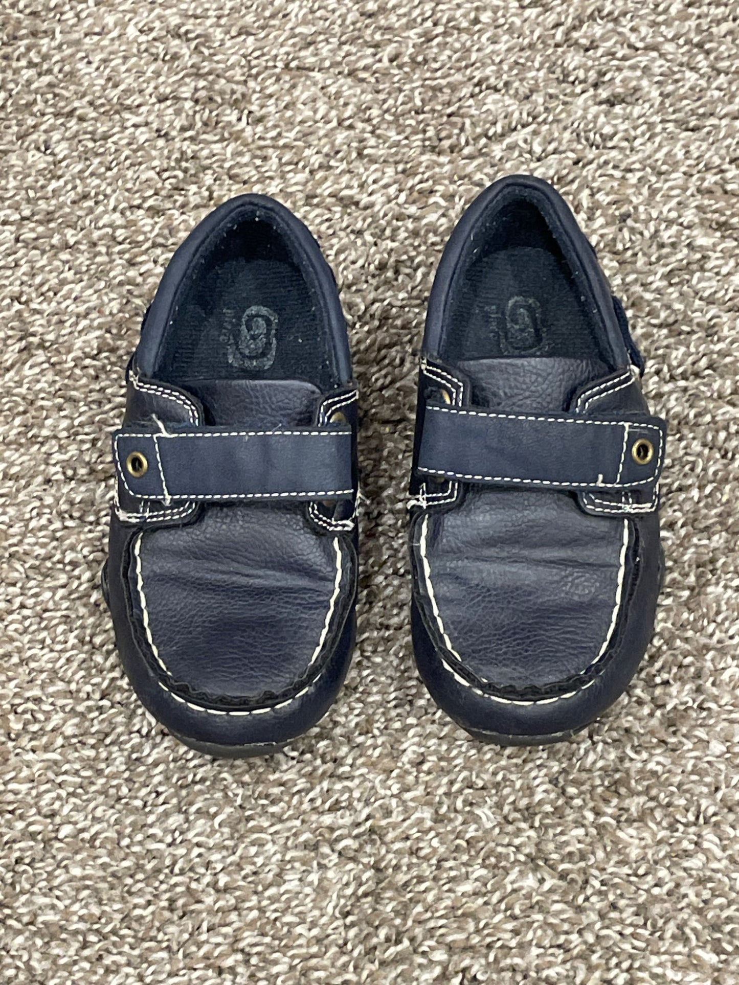 Boys Navy Blue Loafers from The Children’s Place, Size 9, Very Good Used Condition (VGUC), Shoes 9 (Toddler:2-4yr)