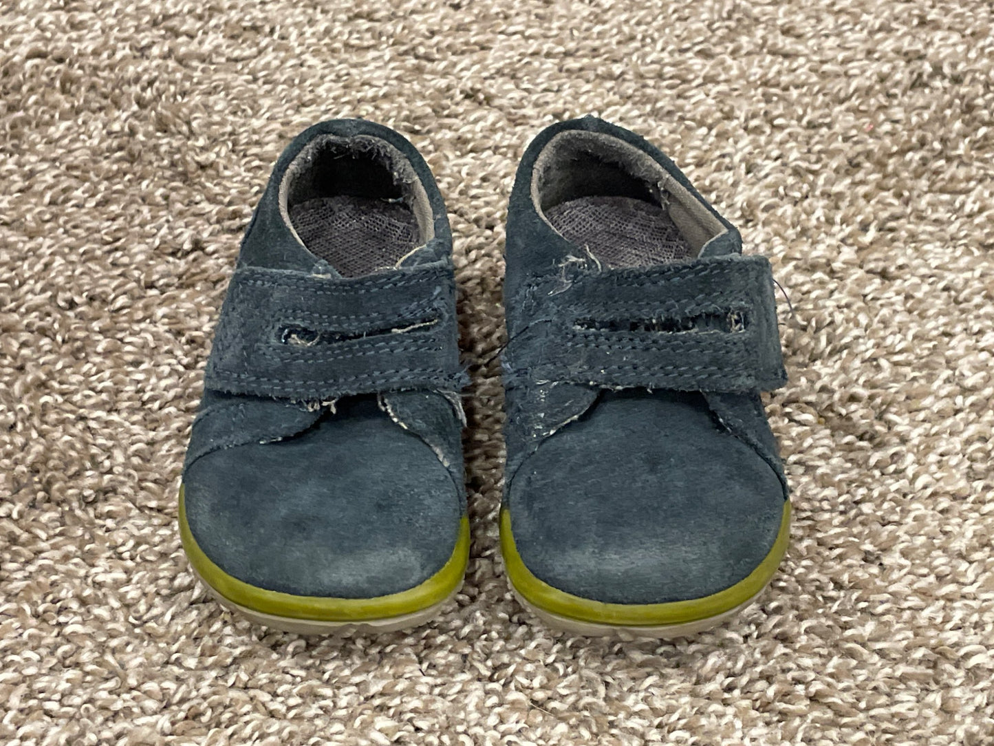 Boys Bogs Blue Shoes, Size 4, Very Good Used Condition (VGUC), Shoes 4 (Baby: 0-12 mth)
