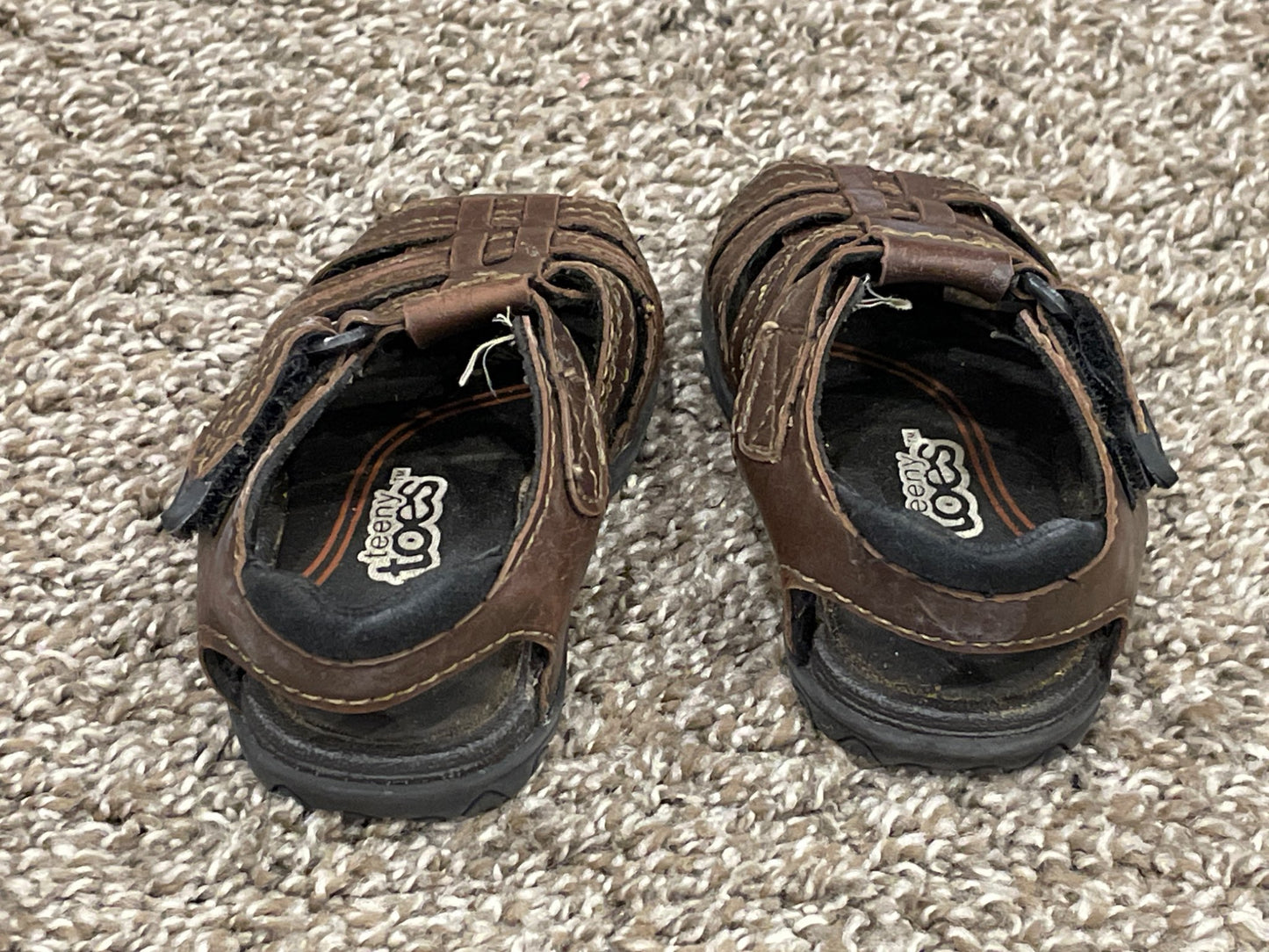 Boys Teeny Toes, Brown Sandals, Size 4, Very Good Used Condition (VGUC), Shoes 4 (Baby: 0-12 mth)