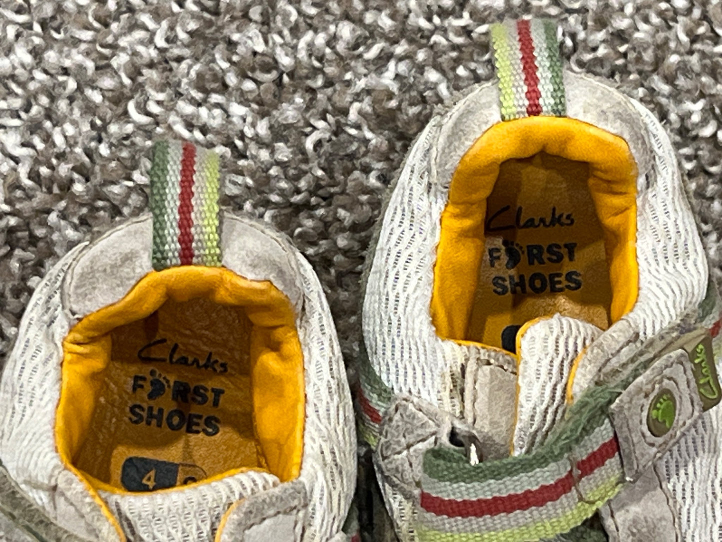 Clark’s First Shoes, size 4, VGUC, Gender Neutral, Shoes 4 (Baby: 0-12 mth)