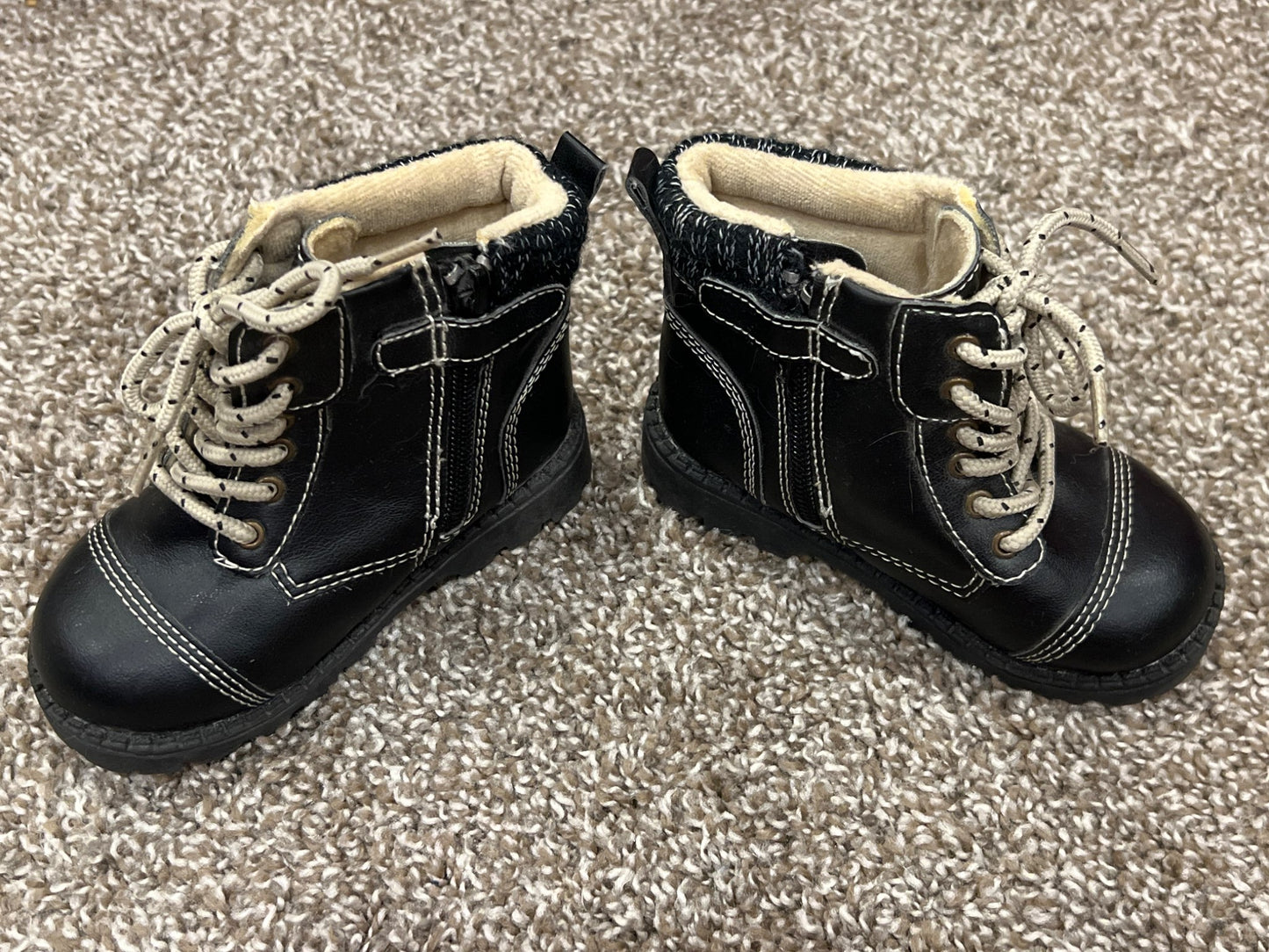Bb Dept, Gender Neutral / Boys Boots, size 5, VGUC, Shoes 5 (Walkers:12-24 mth)