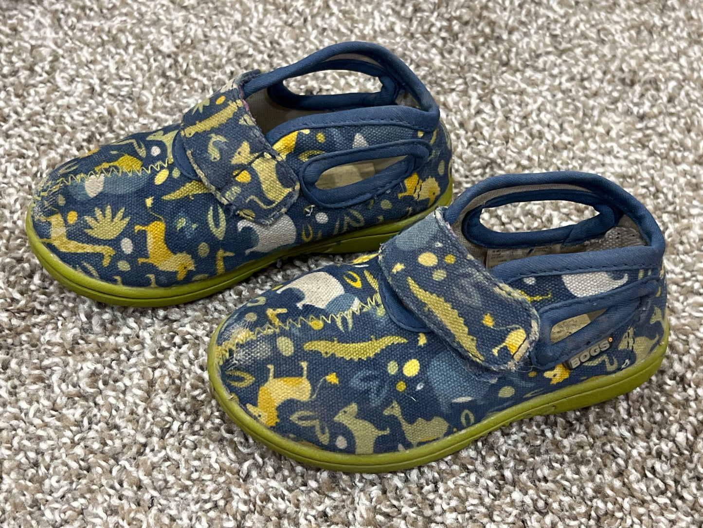 Boys, Bogs Canvas Zoo Print Shoes, Size 7, VGUC, Shoes 7 (Walkers:12-24 mth)