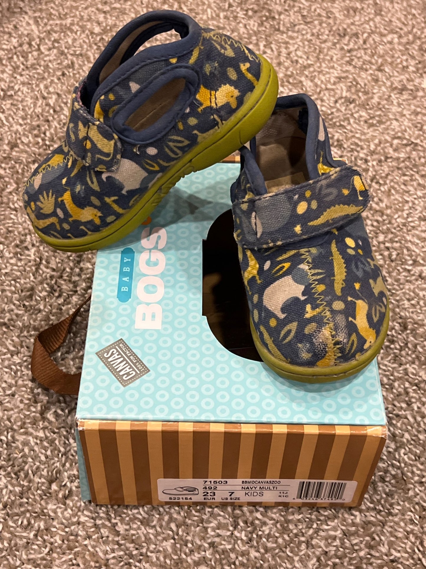 Boys, Bogs Canvas Zoo Print Shoes, Size 7, VGUC, Shoes 7 (Walkers:12-24 mth)