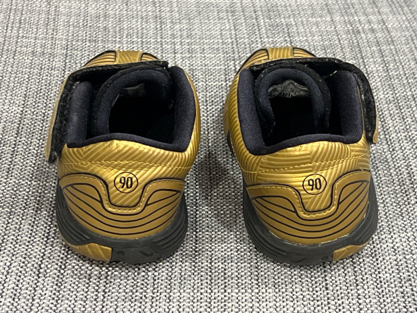 Nike 90 Gold Running Shoes, Sneakers, Runners, Size 7.5, VGUC, Shoes 7.5 (Toddler:2-4yr)