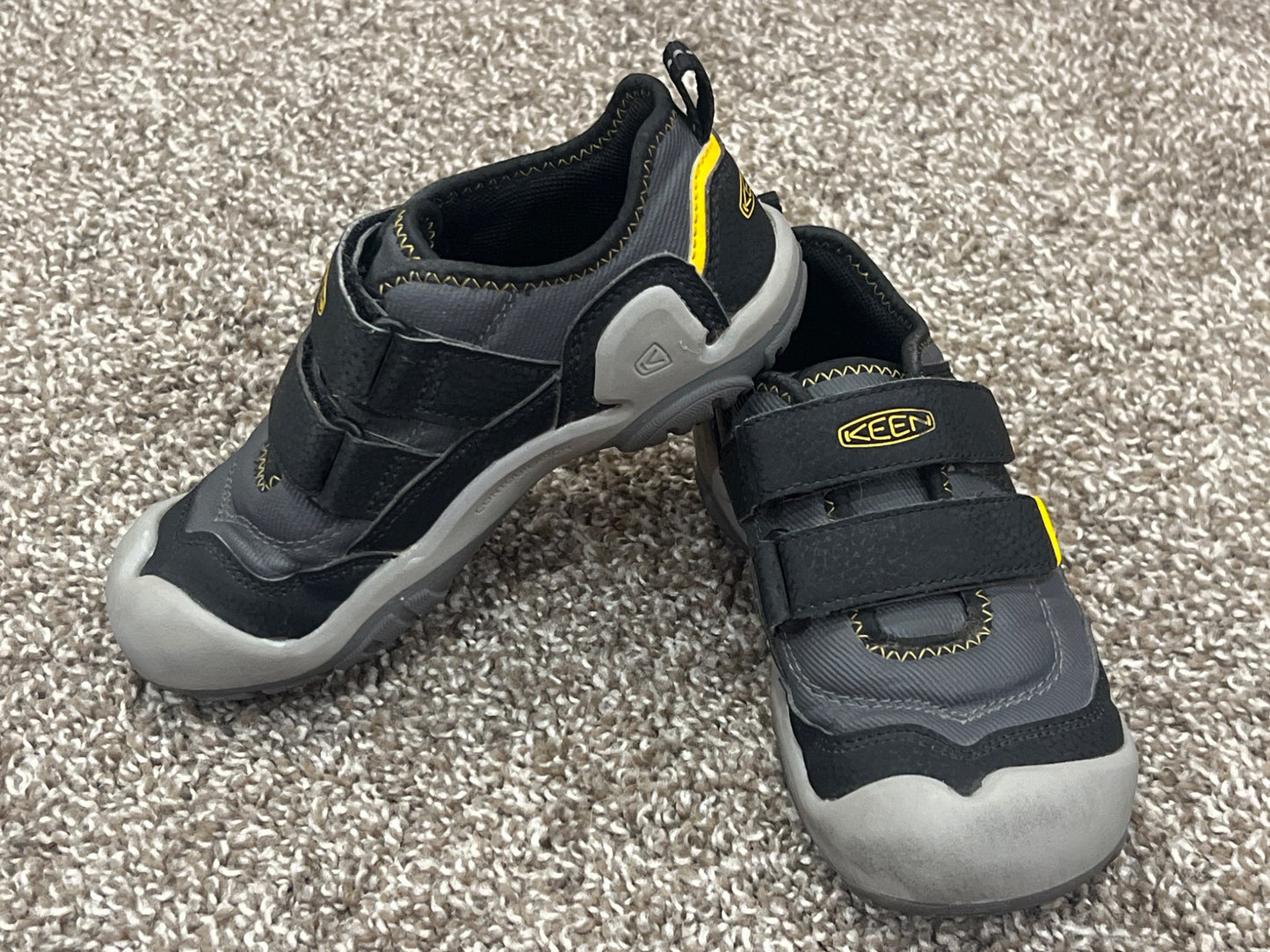 Boys, Keen Running Shoes Sneakers, size 12, VGUC, Shoes 12 (Toddler:2-4yr)
