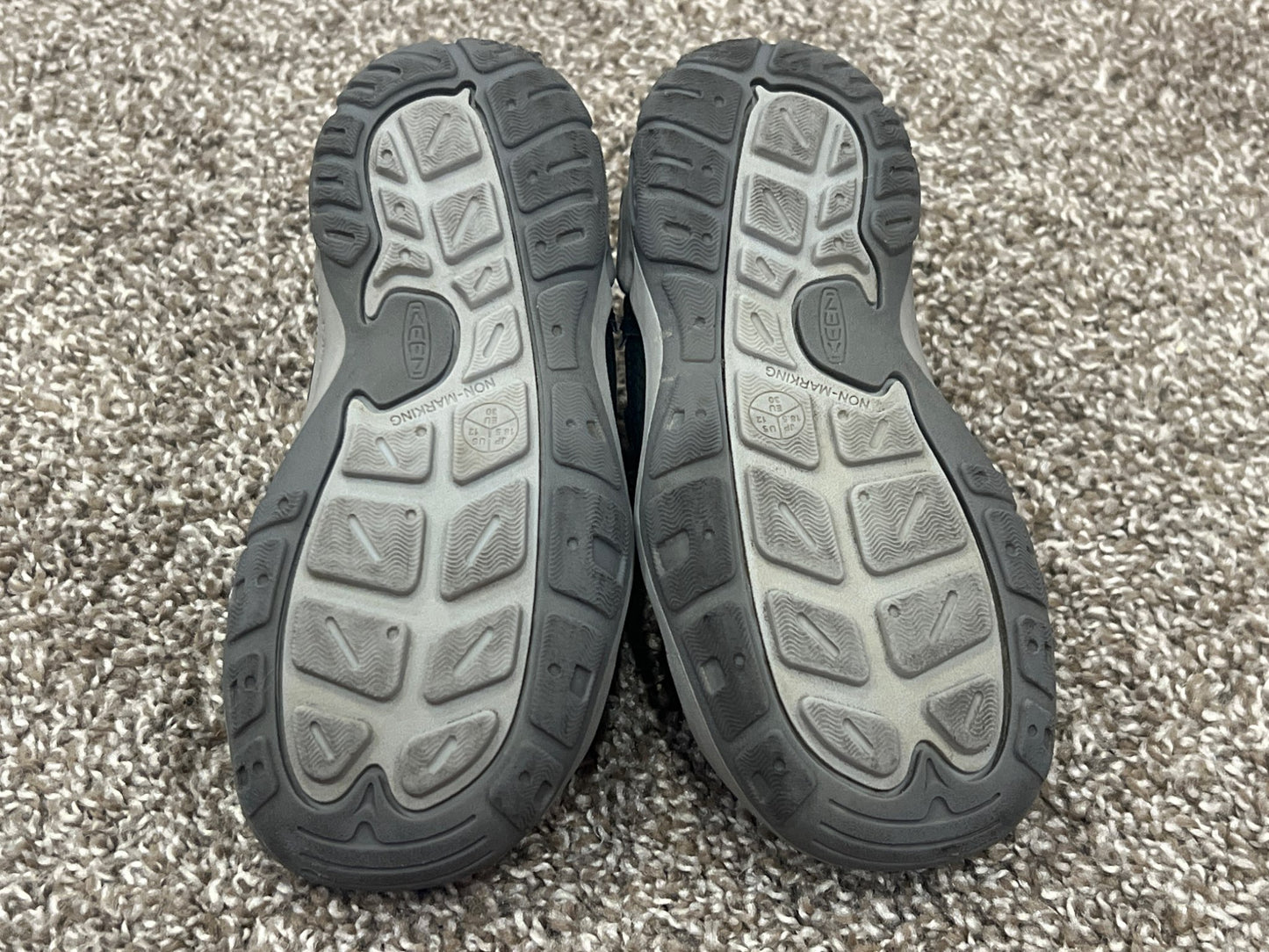 Boys, Keen Running Shoes Sneakers, size 12, VGUC, Shoes 12 (Toddler:2-4yr)