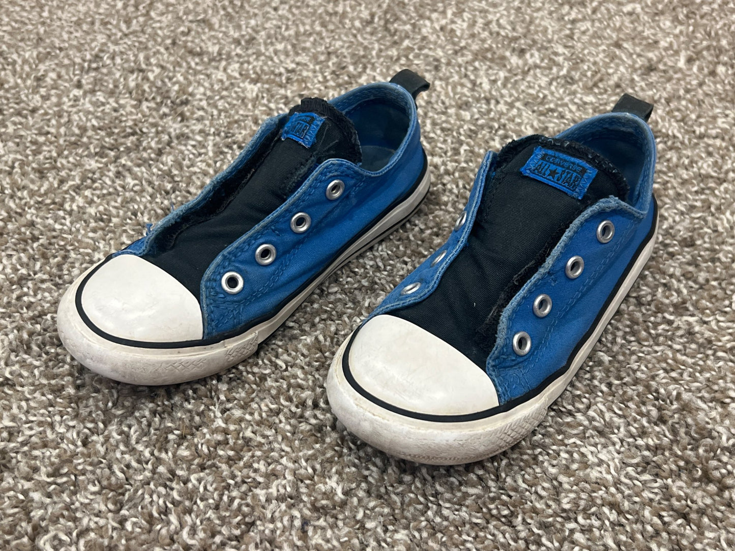 Boys, Blue Velcro Converse Shoes, size 10, VGUC, Shoes 10 (Toddler:2-4yr)