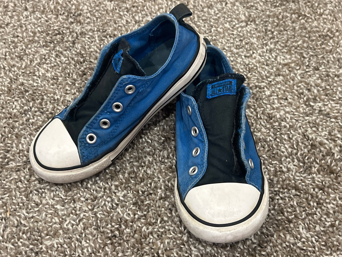Boys, Blue Velcro Converse Shoes, size 10, VGUC, Shoes 10 (Toddler:2-4yr)
