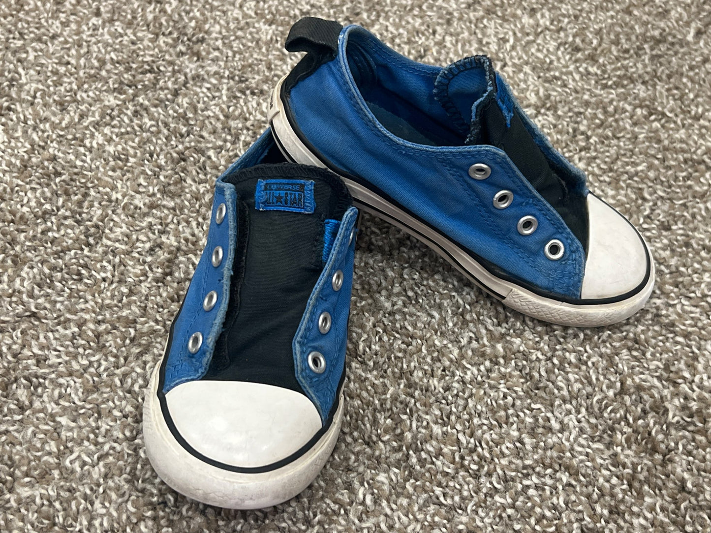 Boys, Blue Velcro Converse Shoes, size 10, VGUC, Shoes 10 (Toddler:2-4yr)