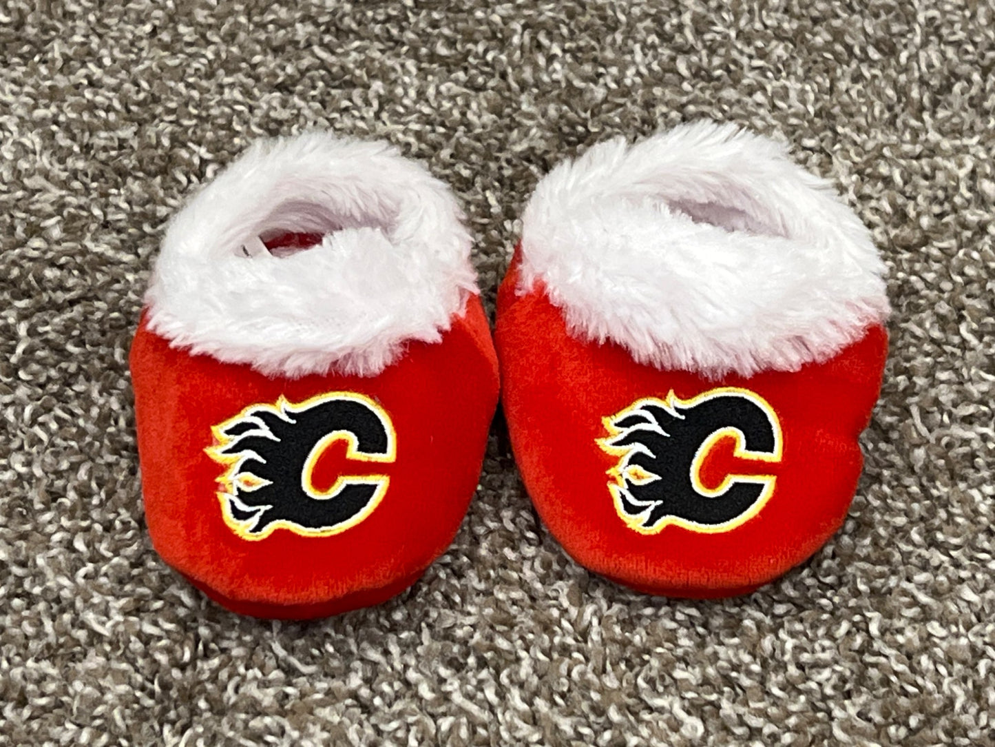 Baby Calgary Flames Slippers, approx. size 2, EUC, Shoes 2 (Baby: 0-12 mth)