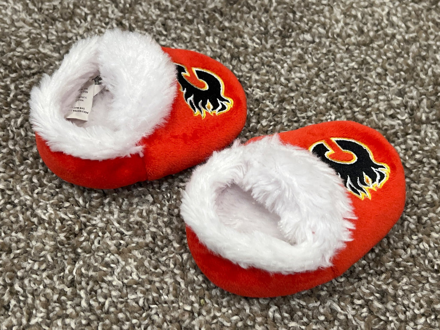 Baby Calgary Flames Slippers, approx. size 2, EUC, Shoes 2 (Baby: 0-12 mth)