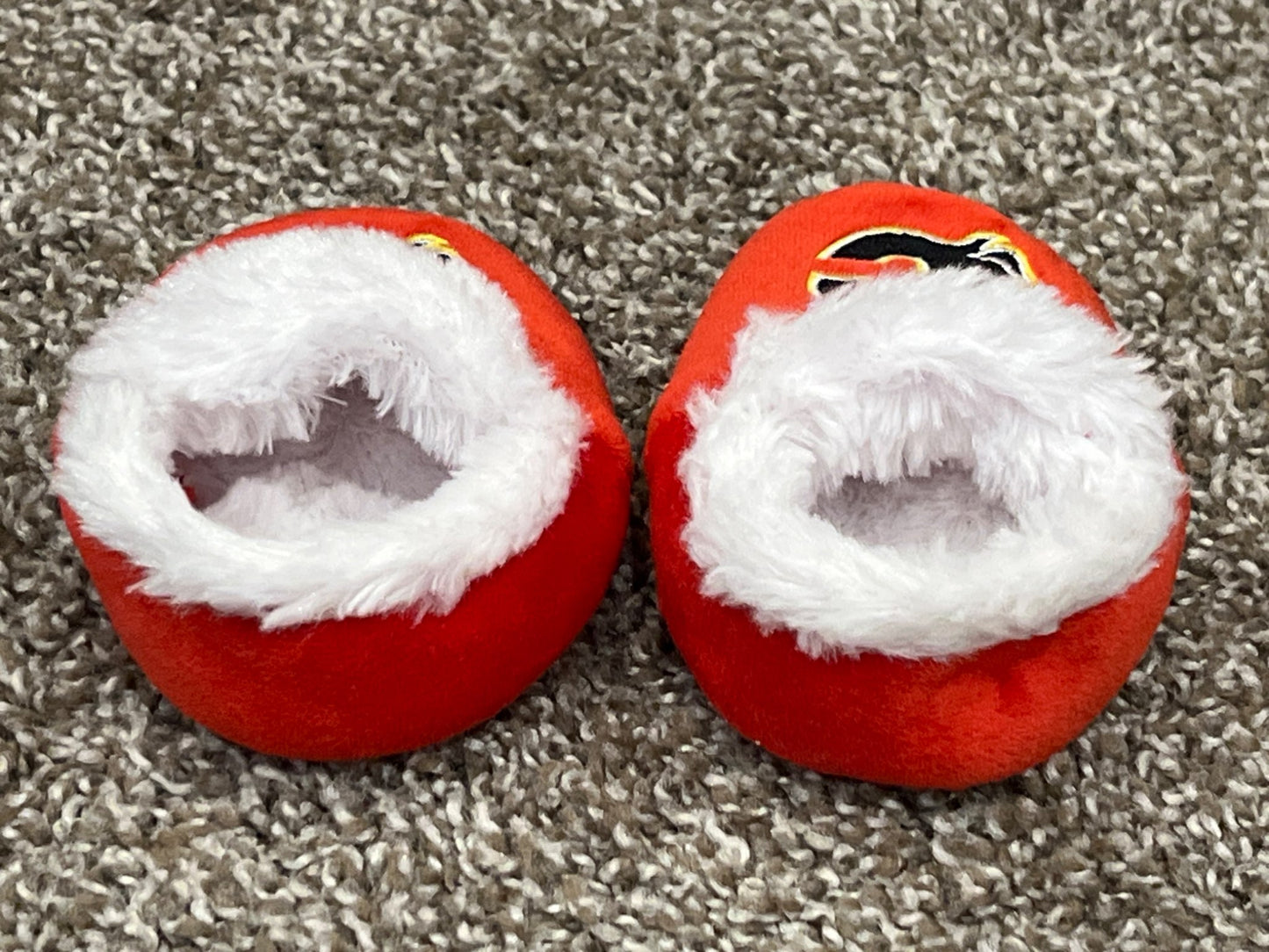 Baby Calgary Flames Slippers, approx. size 2, EUC, Shoes 2 (Baby: 0-12 mth)