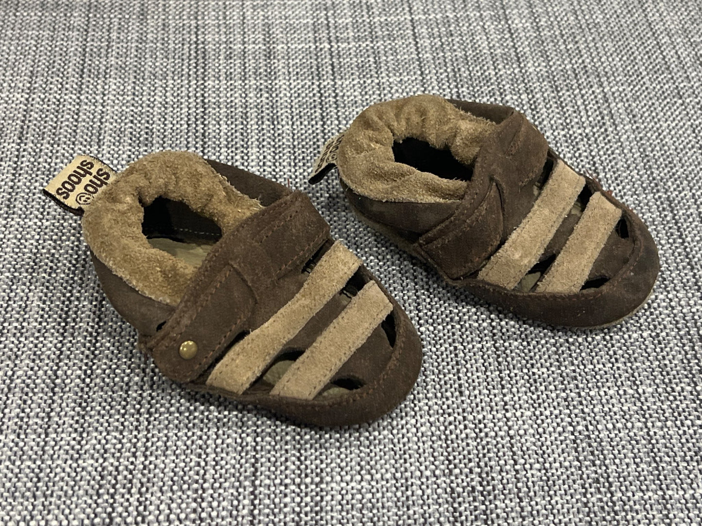 Baby size 2, brown soft sole sandals, Similar to Robeez, VGUC, Shoes 2 (Baby: 0-12 mth)