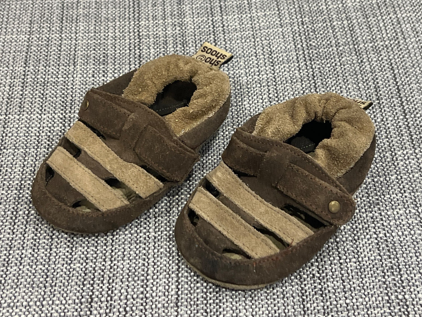 Baby size 2, brown soft sole sandals, Similar to Robeez, VGUC, Shoes 2 (Baby: 0-12 mth)