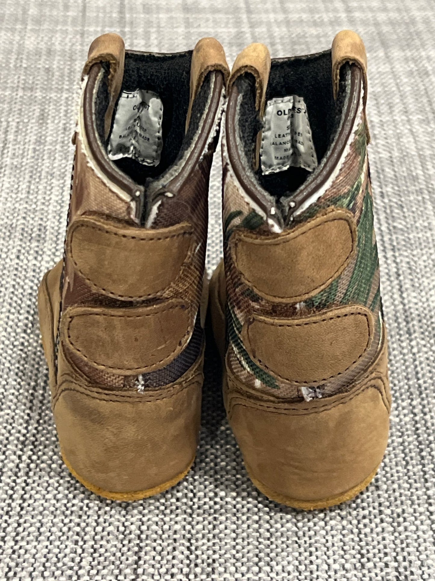 Old West, Baby Western Boots with soft soles with grip, size 2, EUC, Shoes 2 (Baby: 0-12 mth)