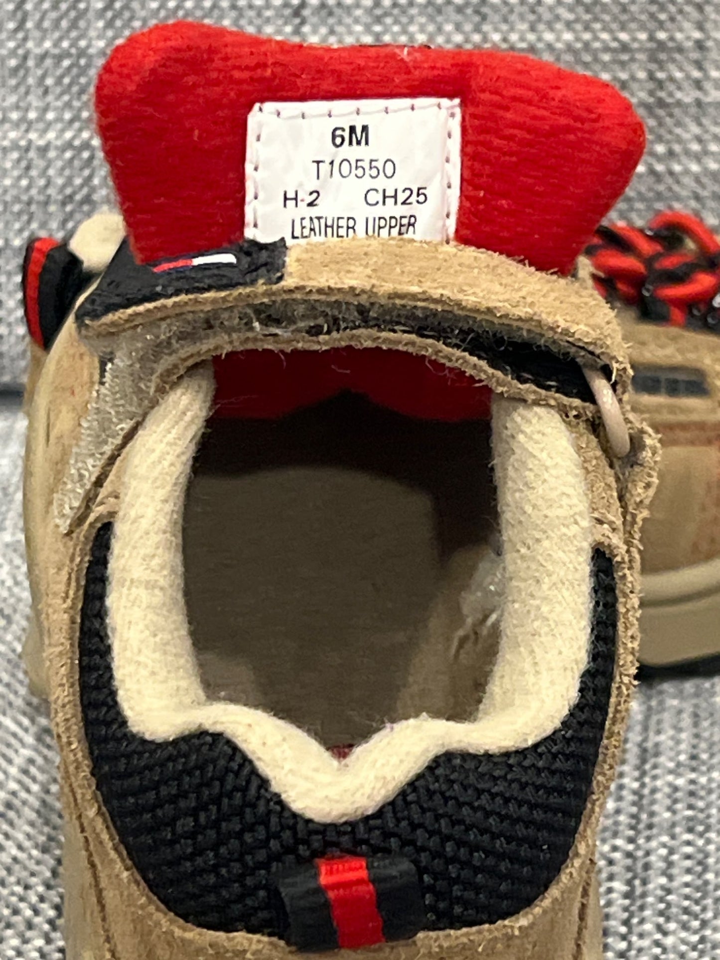 Toddler Boys, Tommy Hilfiger Hiking Shoes, Size 6, EUC , Shoes 6 (Walkers:12-24 mth)