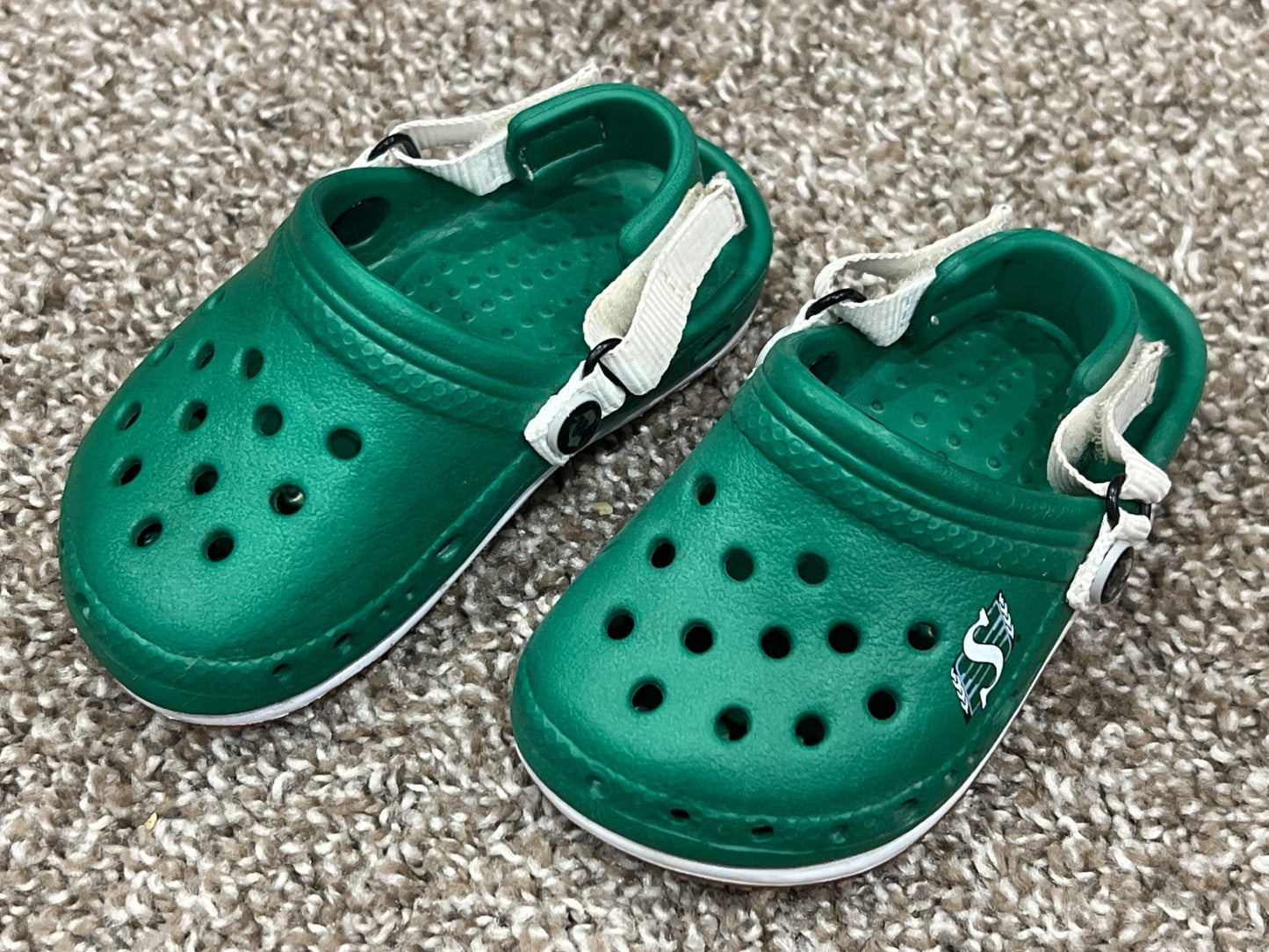 Toddler Saskatchewan Roughrider Sandals, size 6-7, VGUC, Shoes 6 (Walkers:12-24 mth)