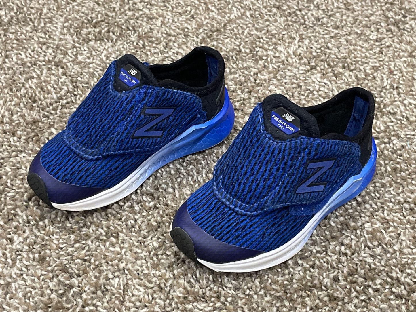Toddler Boys, New Balance Running Shoes, size 6.5, VGUC, Shoes 6.5 (Walkers:12-24 mth)
