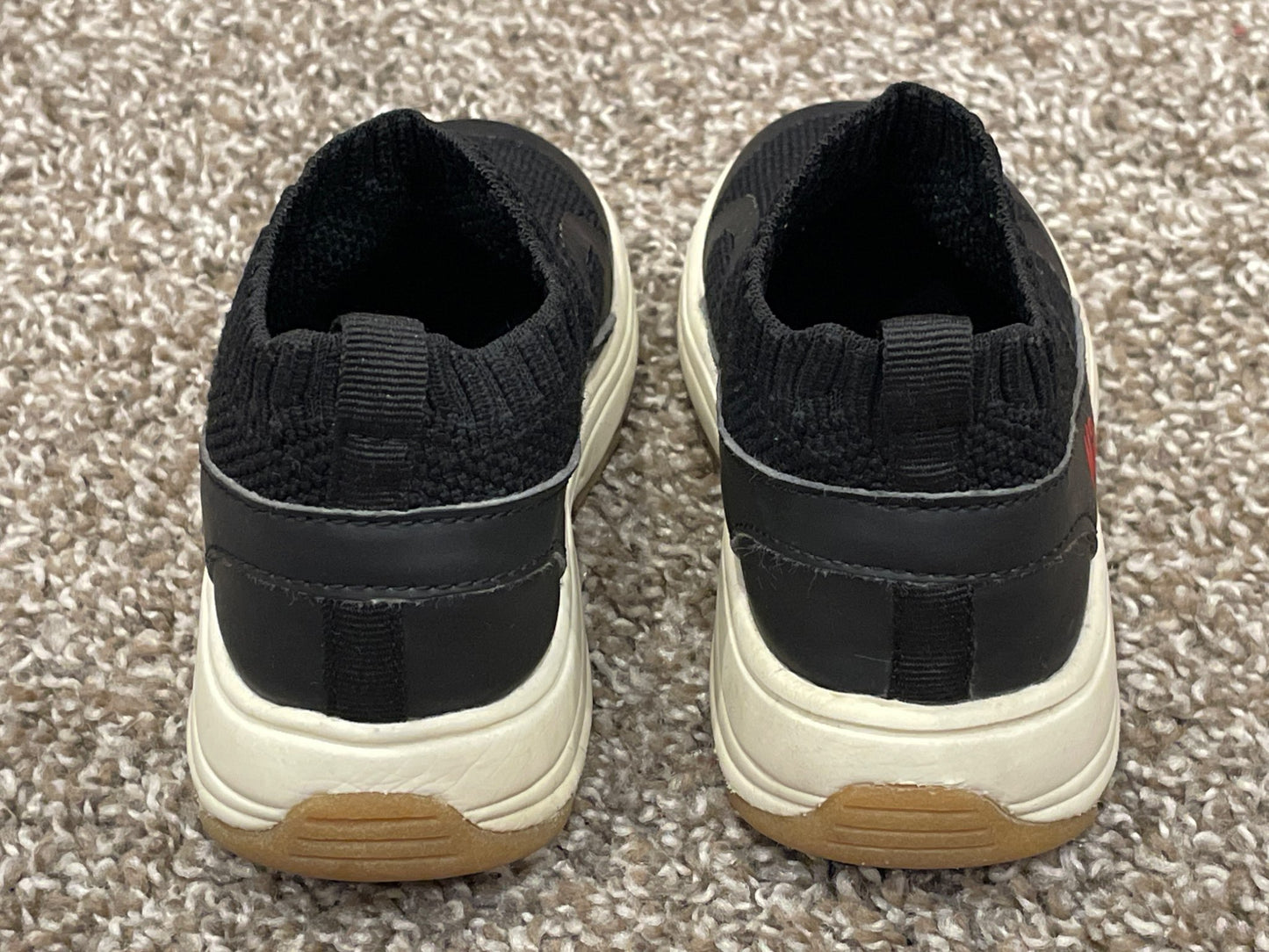 Zara Toddler Boys, Mickey Mouse Sneakers, size 7, VGUC, Shoes 7 (Walkers:12-24 mth)