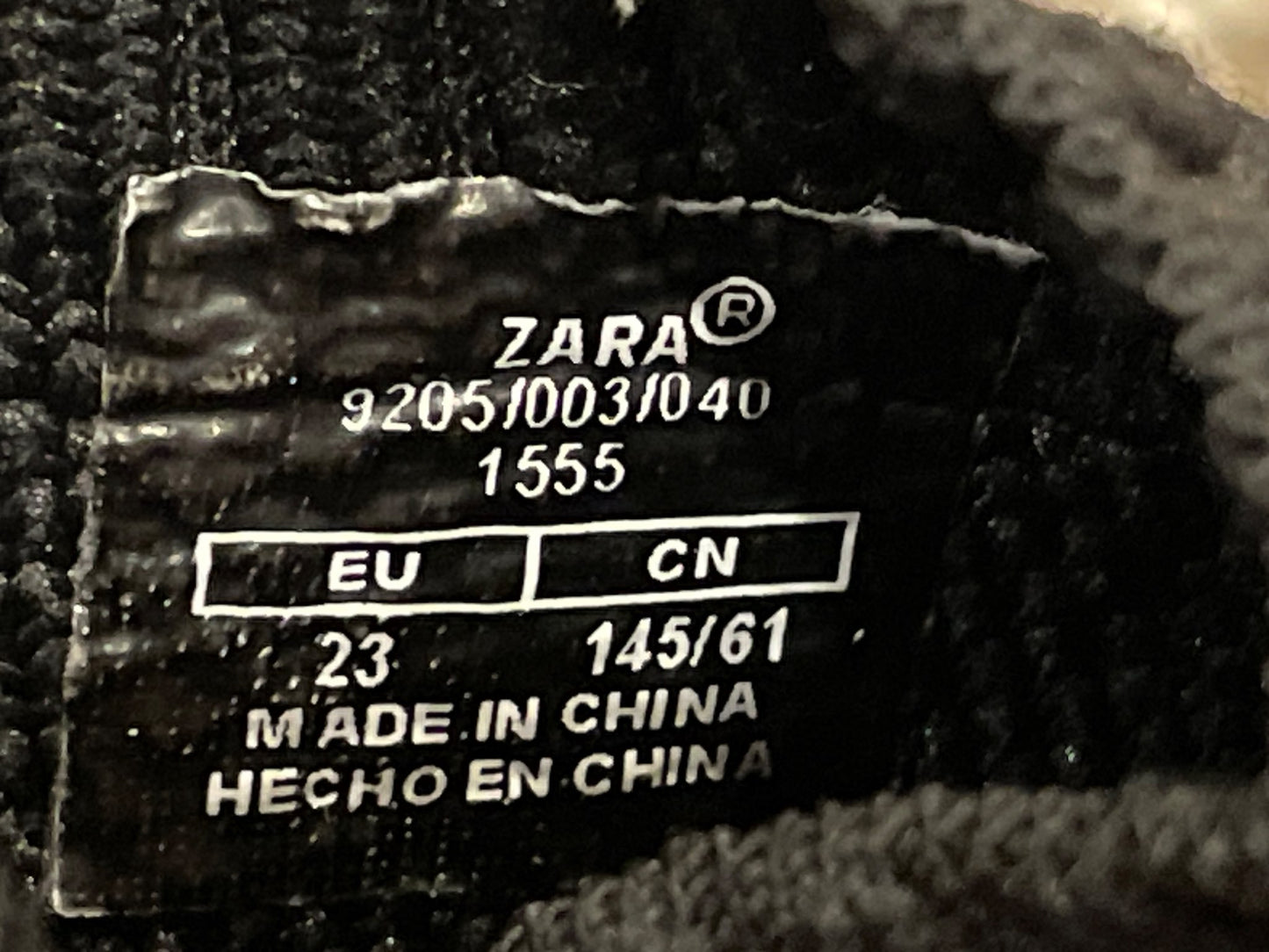 Zara Toddler Boys, Mickey Mouse Sneakers, size 7, VGUC, Shoes 7 (Walkers:12-24 mth)