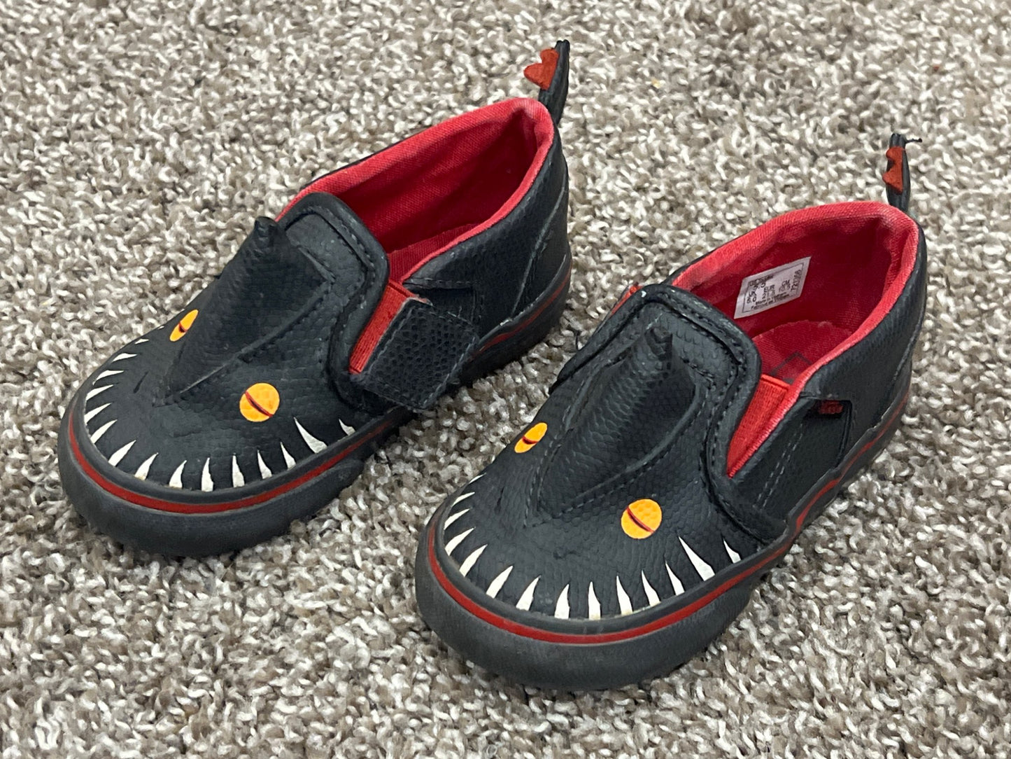 Toddler Boys, Shark Vans, size 5 (VGUC), Shoes 5 (Walkers:12-24 mth)