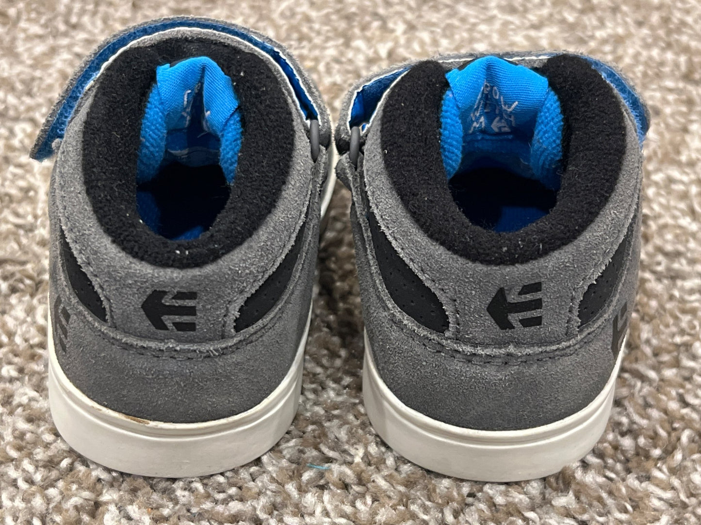 Toddler Boys, Hi-top Sneakers, from Etnies, size 5, VGUC, Shoes 5 (Walkers:12-24 mth)