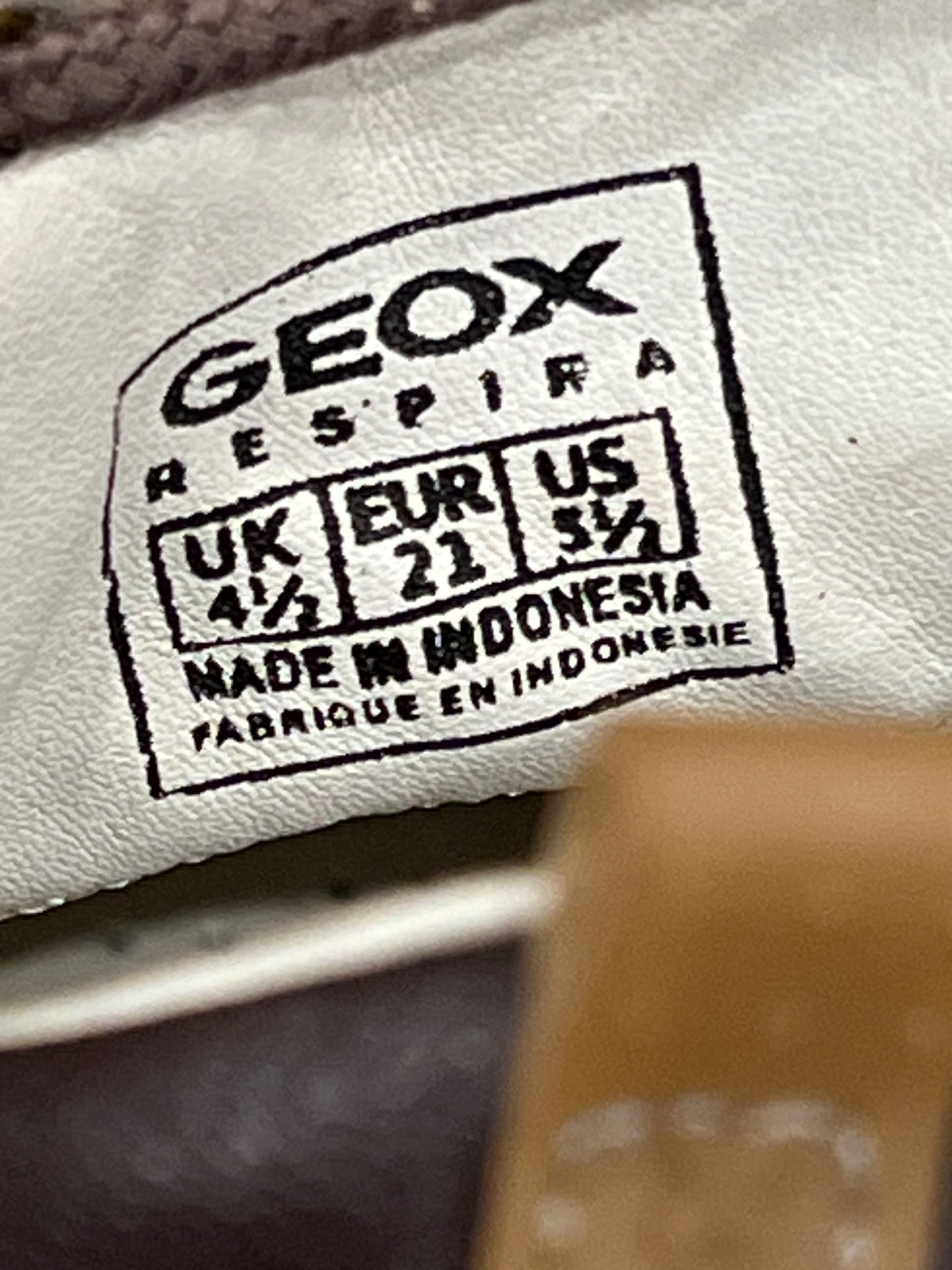 Toddler Boys, Geox Sneakers, Running Shoes, size 5.5, VGUC, Shoes 5.5 (Walkers:12-24 mth)