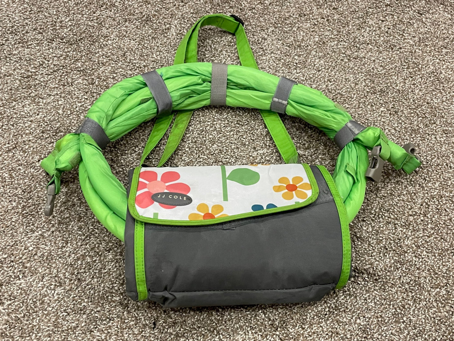 JJ Cole Baby Shade Flowers, Travel Playmat with Sunshade, VGUC