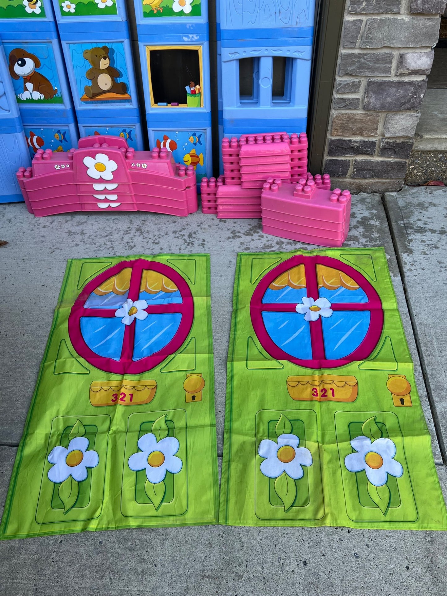 Mega Bloks Mega Play My Own Home Victorian Playhouse