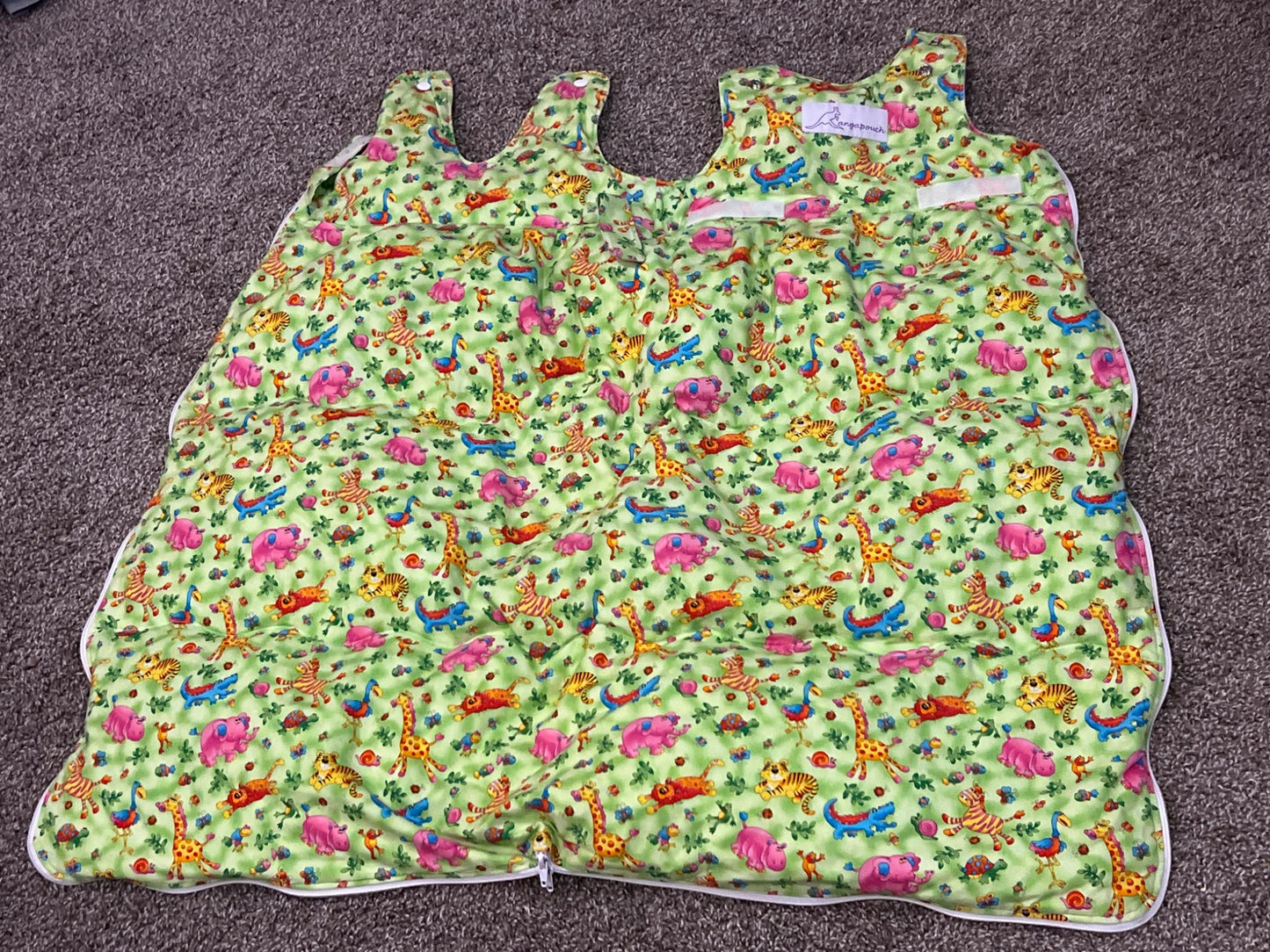 Kangapouch Down Sleep Sack, Green Animal Print, 36" length, size Small Tall, VGUC, Current MSRP ~$243. Made in Canada., 12-18 Months (Large)