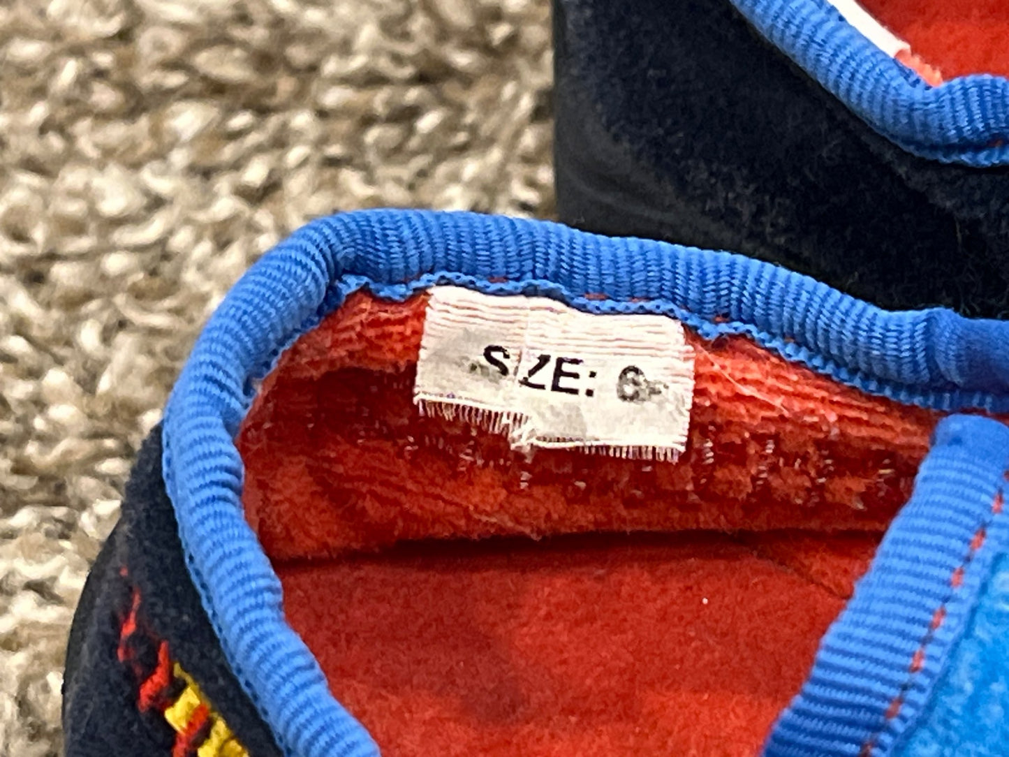 Thomas the Train Slippers, size 8, VGUC, Shoes 8 (Toddler:2-4yr)