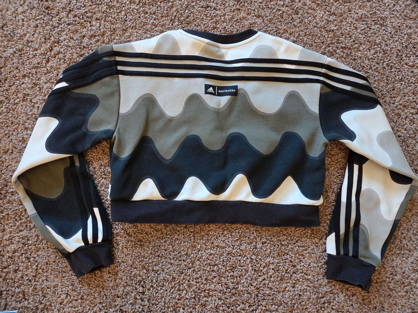 girls adidas crop sweatshirt, sz M, neutral multi colour, Kids 10 (medium)