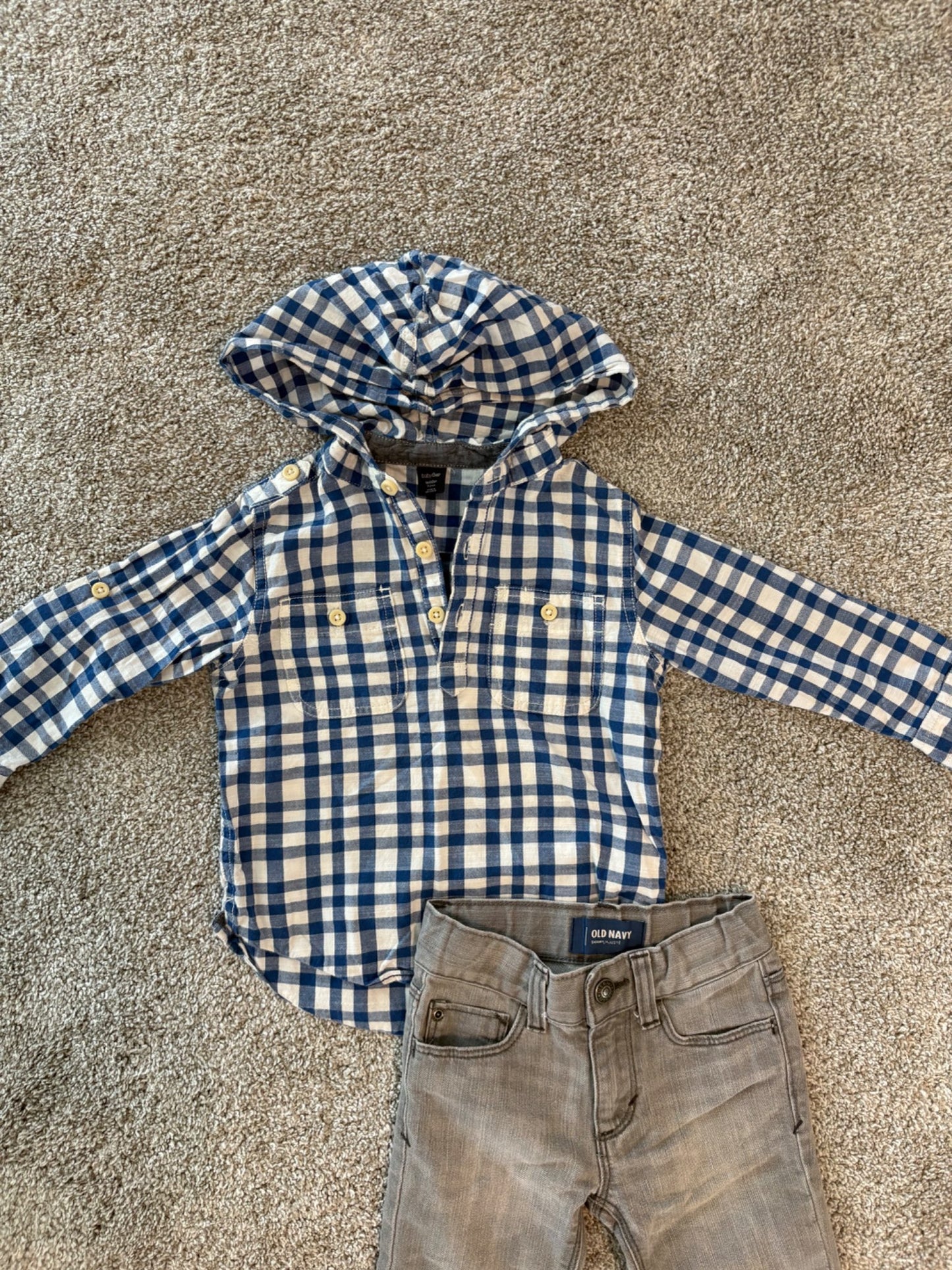 3T Boy Fall/Winter Outfit - Baby Gap Top + Old Navy Grey Jeans , Kids 3T