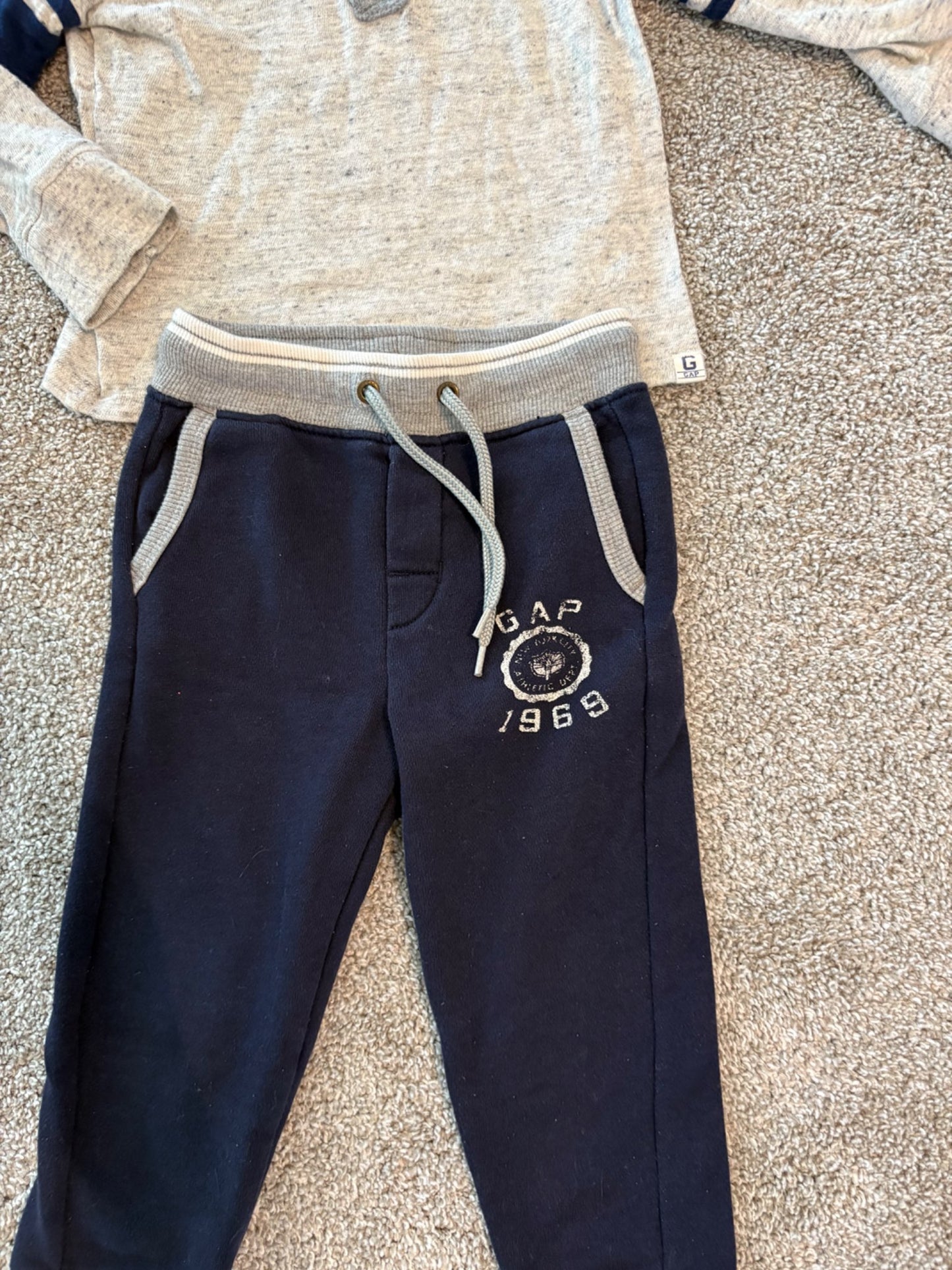 3T Baby Gap comfy sweat pant outfit - MSRP was $55+, Kids 3T