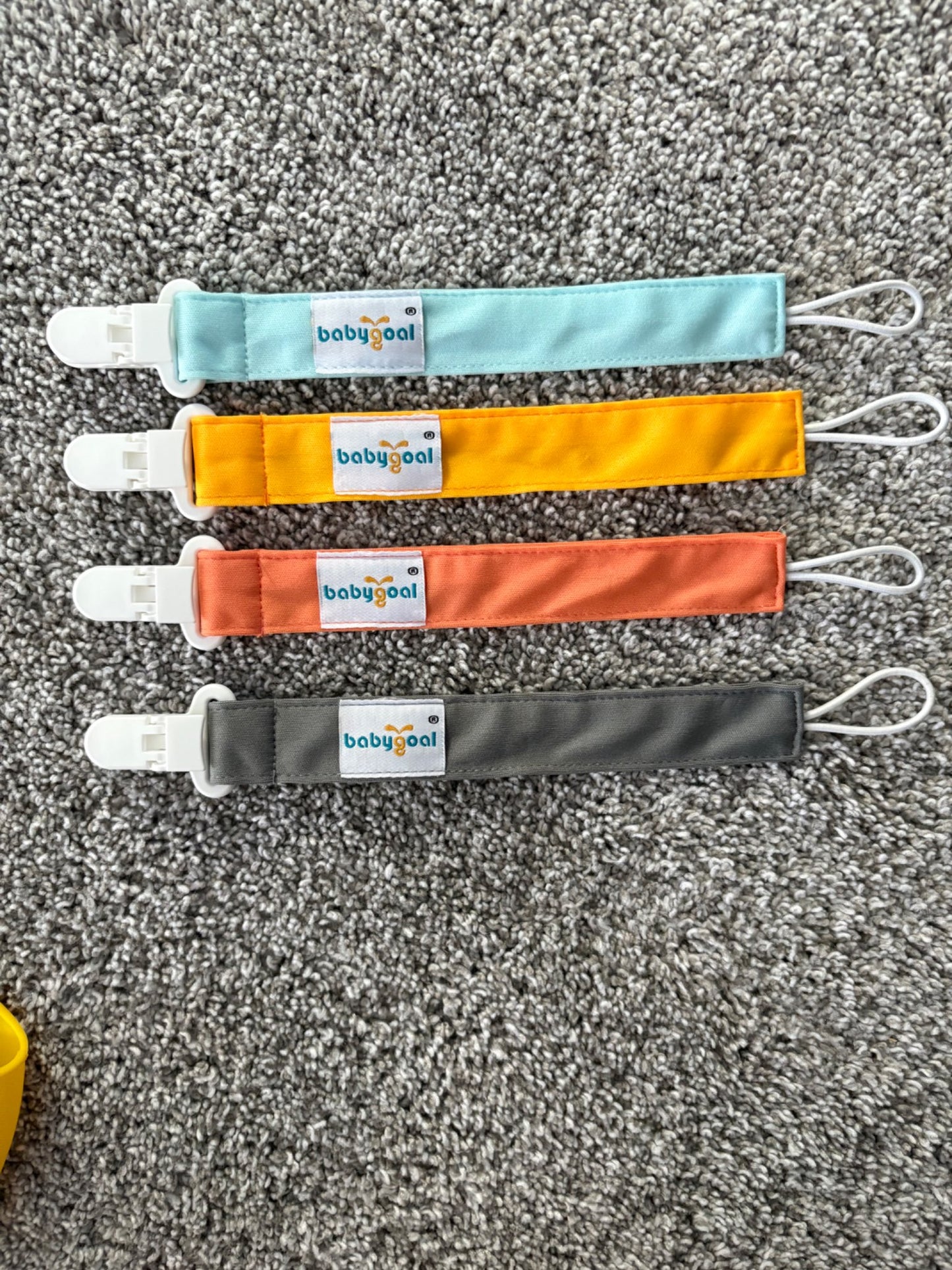 Silicone bib + pacifier clips set of 4 bundle!