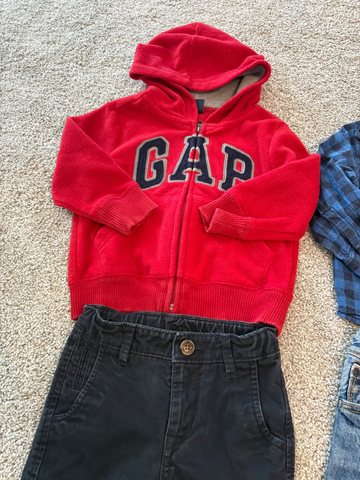 2T Bundle - 1 Baby Gap Hoodie, 2 Baby Gap Pants + 1 Oshkosh shirt , Kids 2T